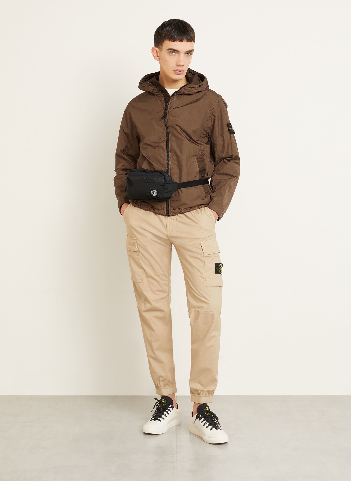 STONE ISLAND Jacke: DUNKELBRAUN