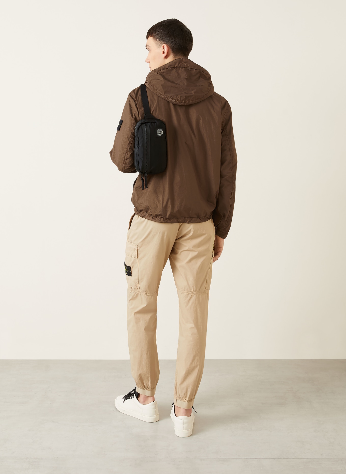 STONE ISLAND Jacke: DUNKELBRAUN