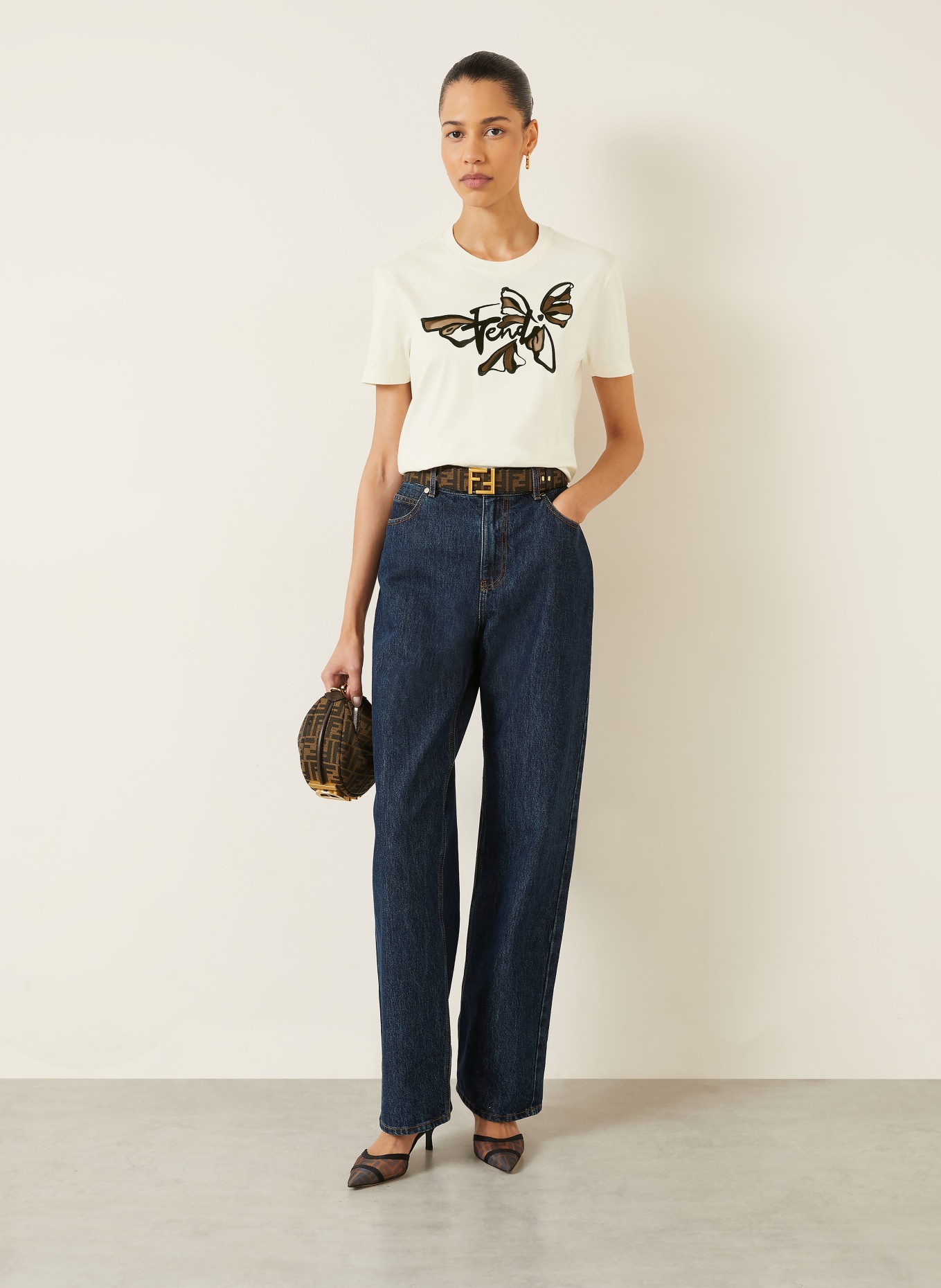 FENDI T-shirt with embroidery: CREAM / BLACK