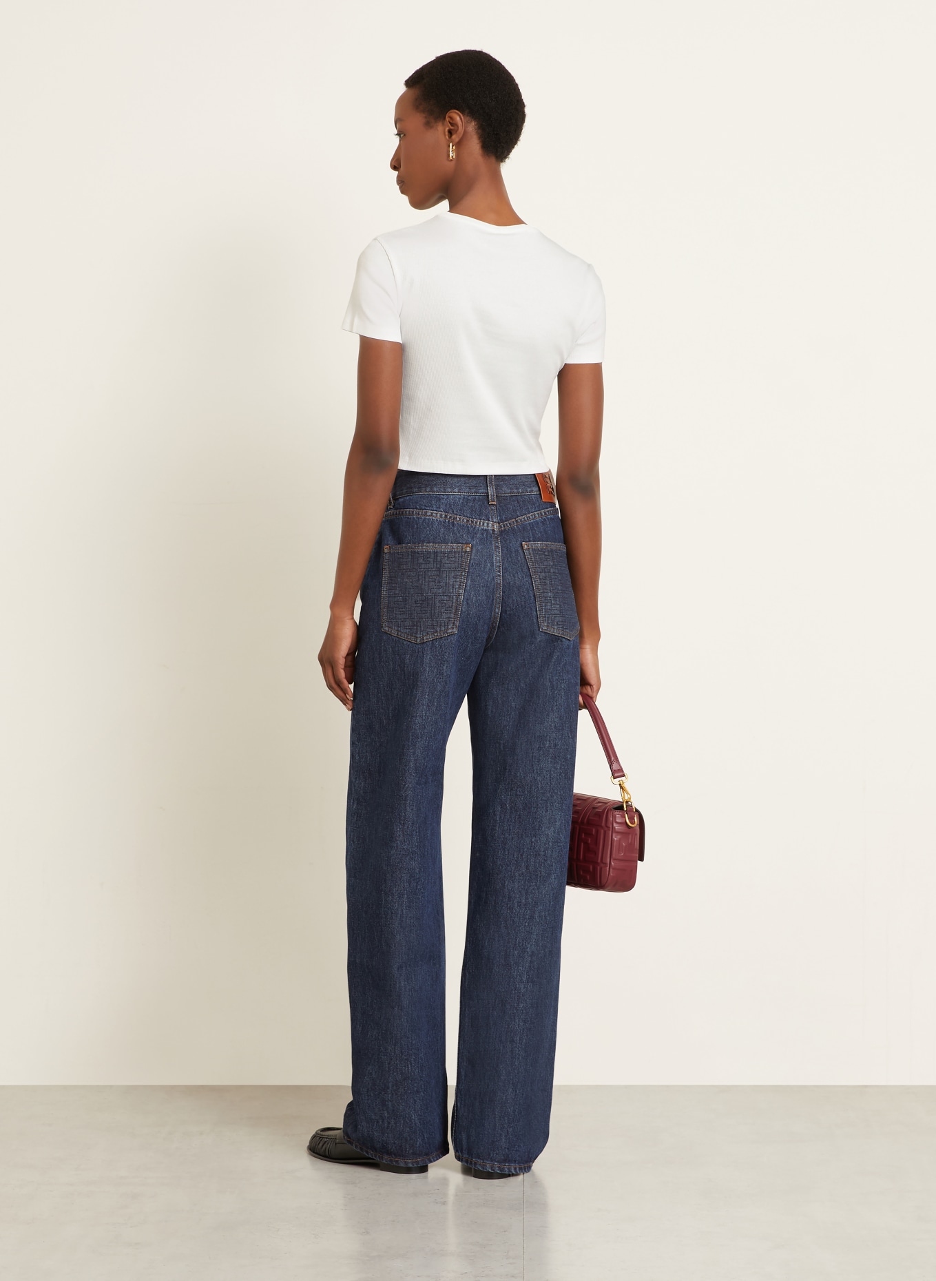 FENDI T-shirt: WHITE / BLACK