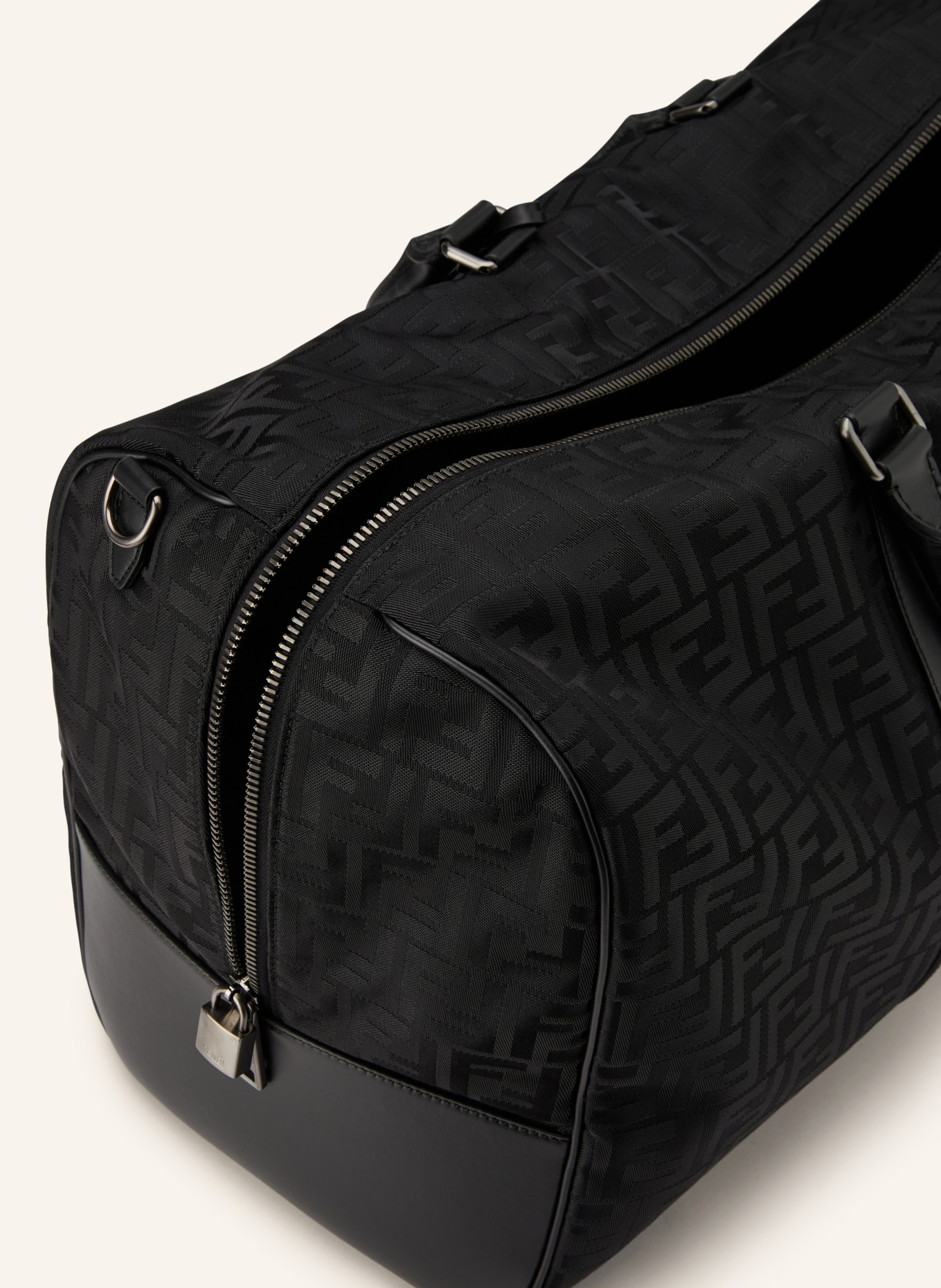 FENDI Cestovní taška FF LARGE: ČERNÁ / STŘÍBRNÁ