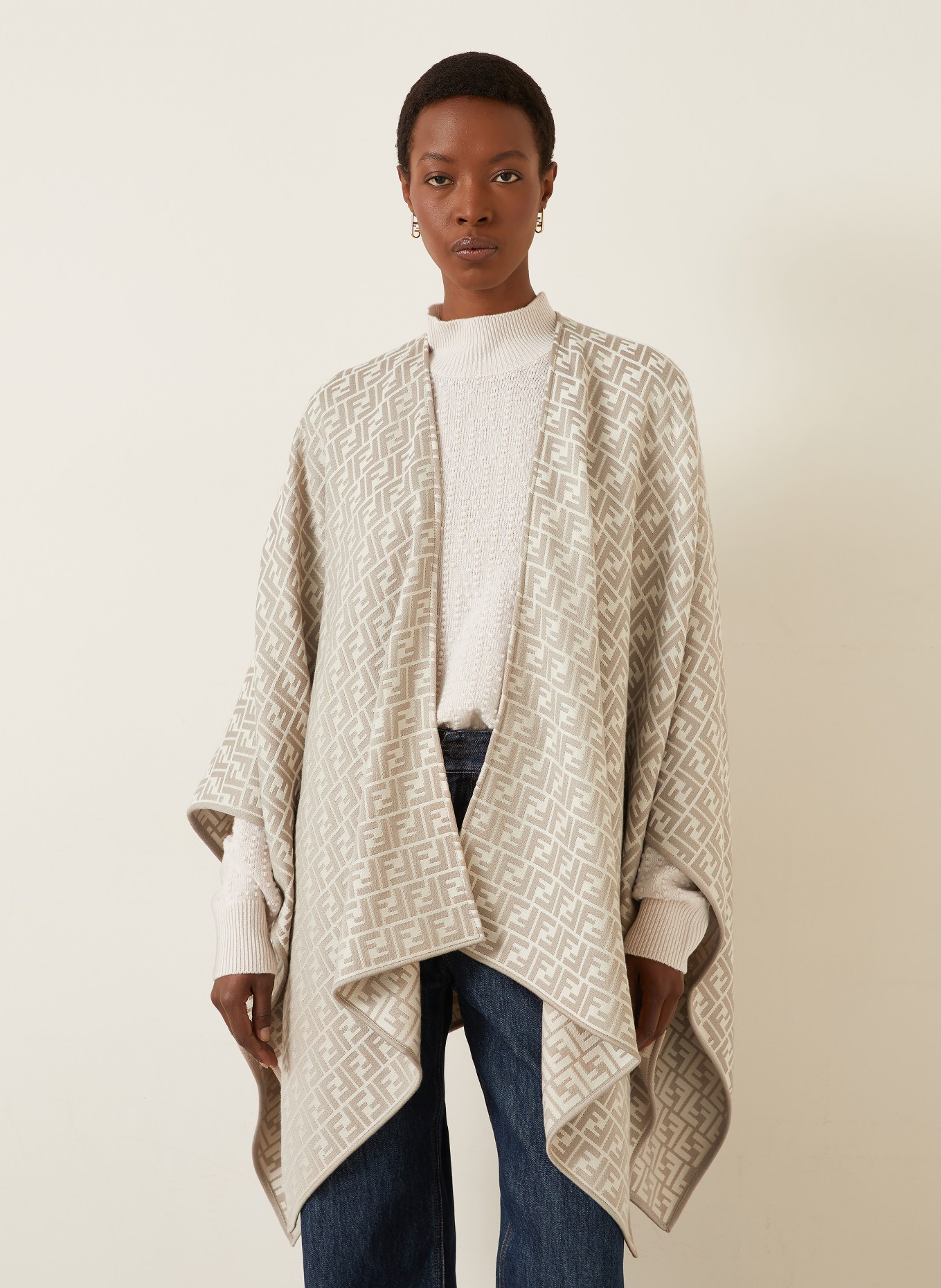 FENDI Cape with silk: BEIGE / CREAM