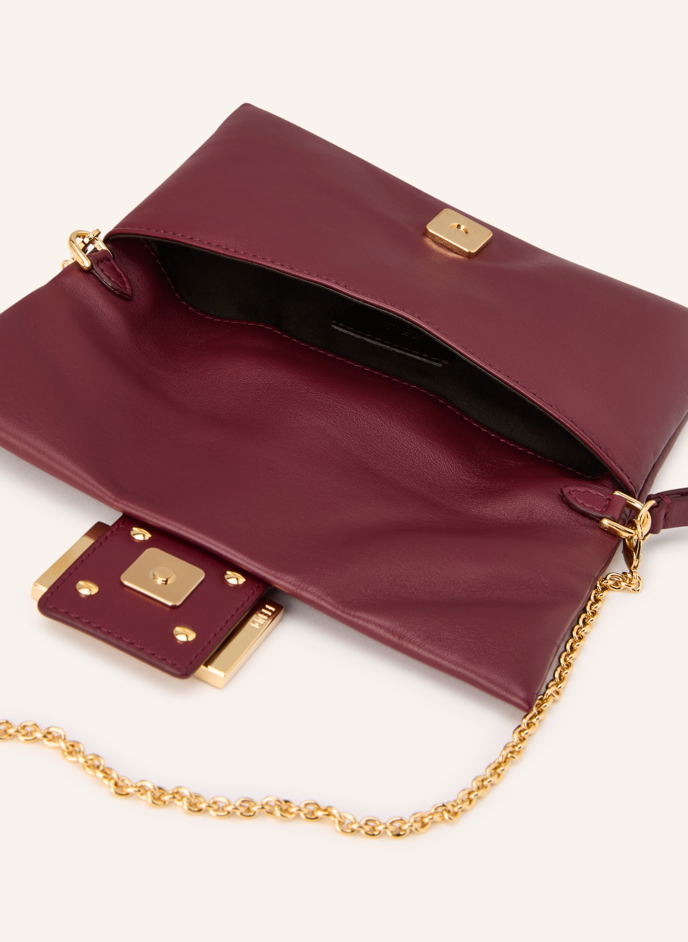 FENDI Clutch MAMMA BAGUETTE: DUNKELROT / GOLD