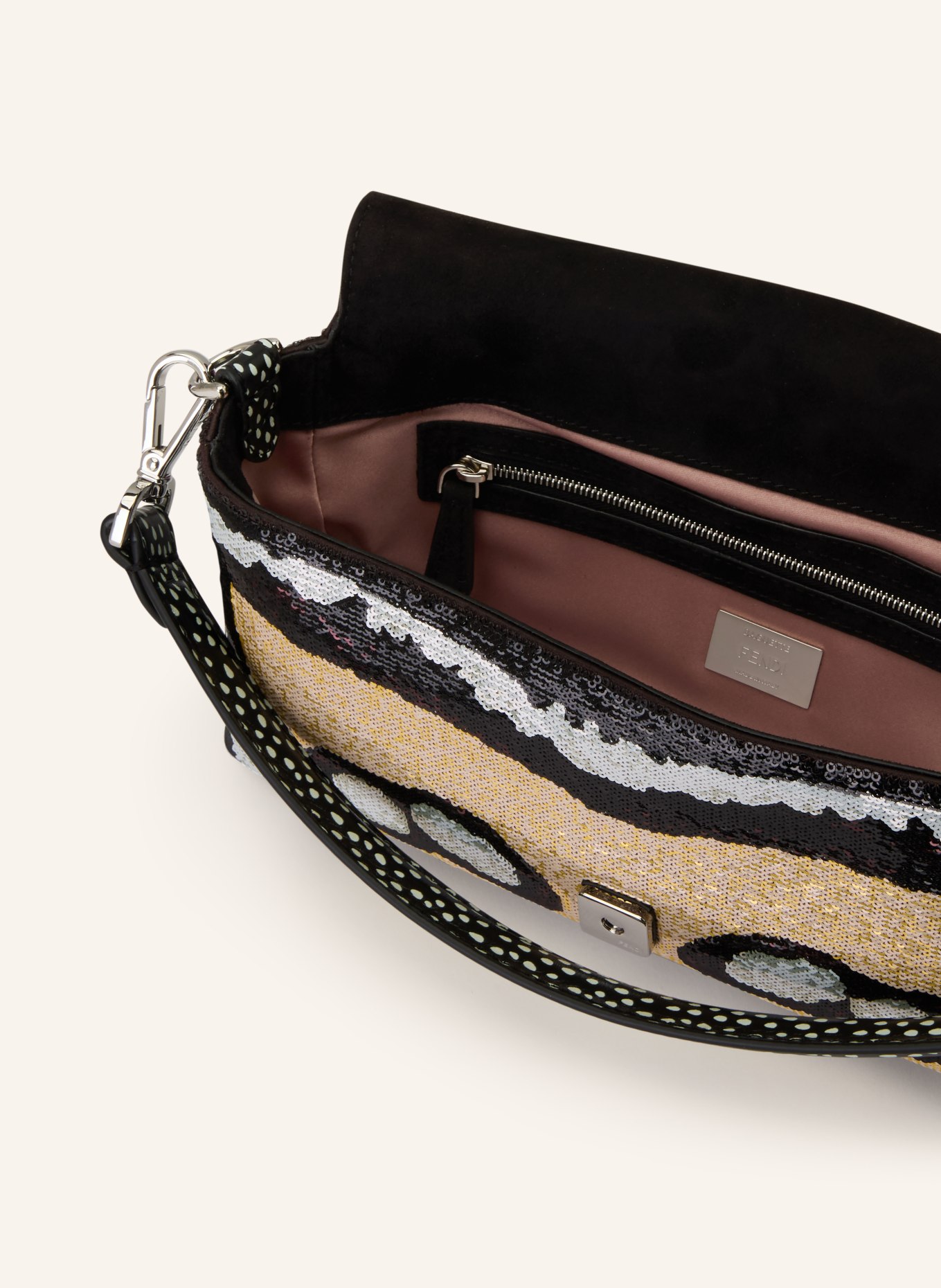 FENDI Handtasche BAGUETTE mit Pailletten: SCHWARZ / BEIGE / LILA