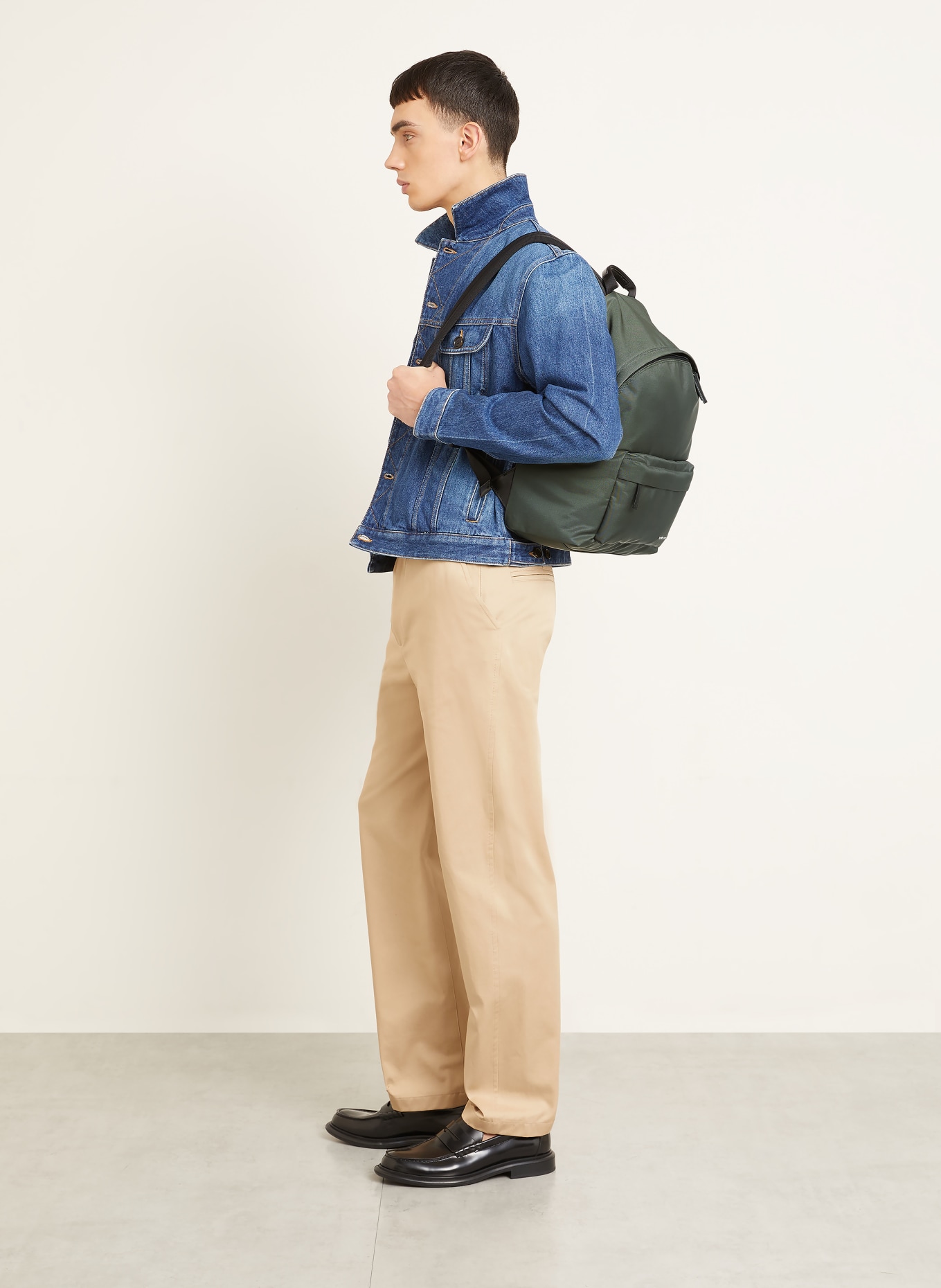 GIVENCHY Rucksack ESSENTIAL U: GRÜN