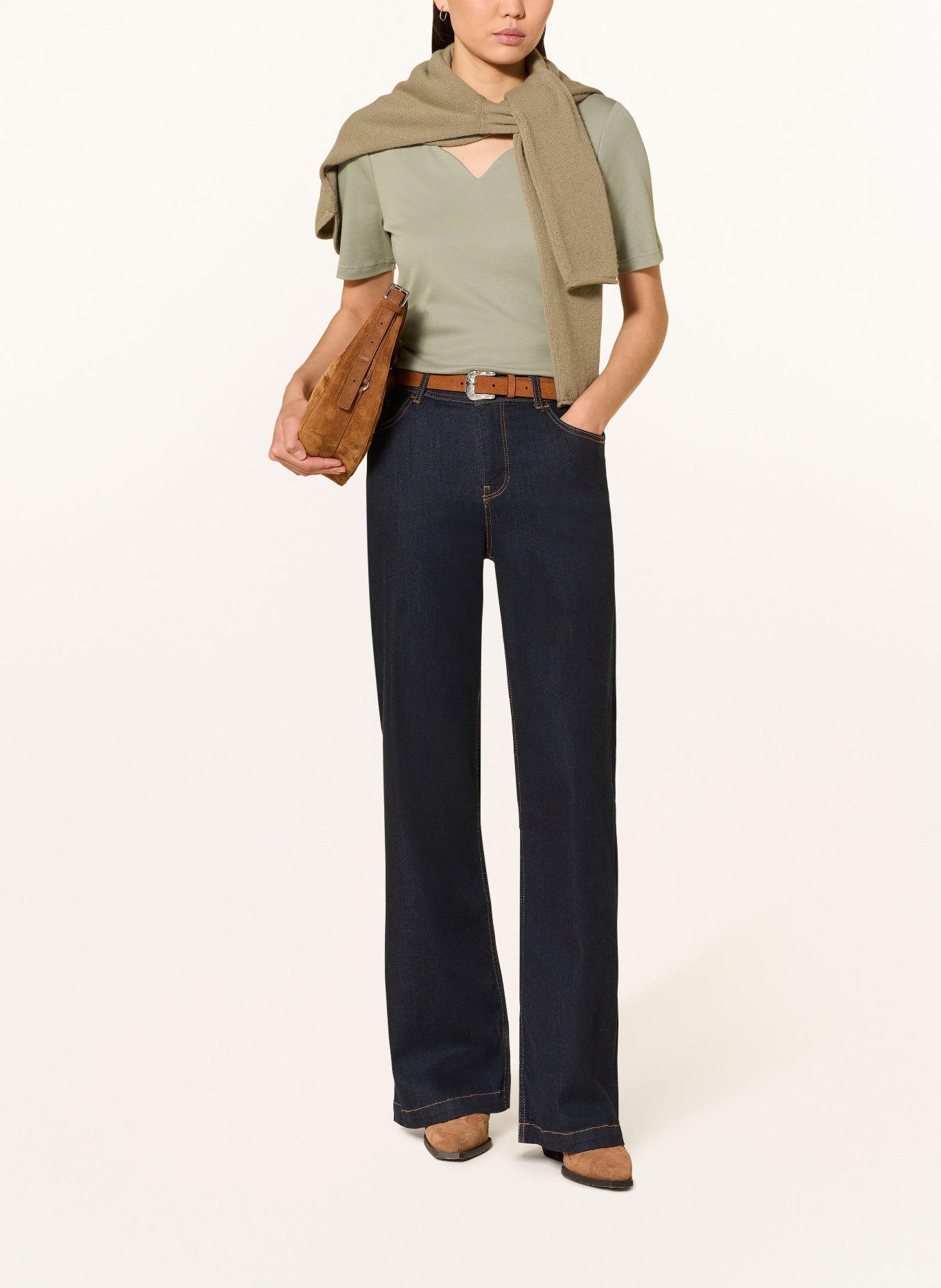 efixelle T-Shirt: KHAKI