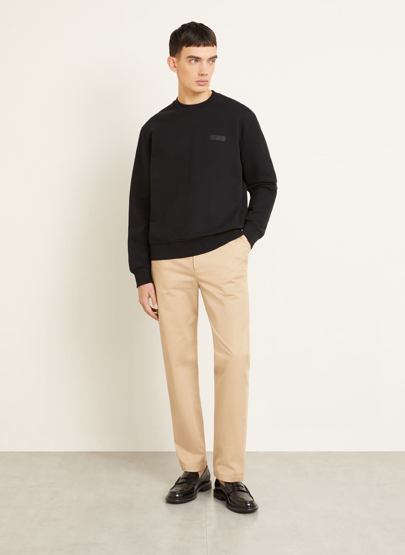 GIVENCHY mikina: ČERNÁ