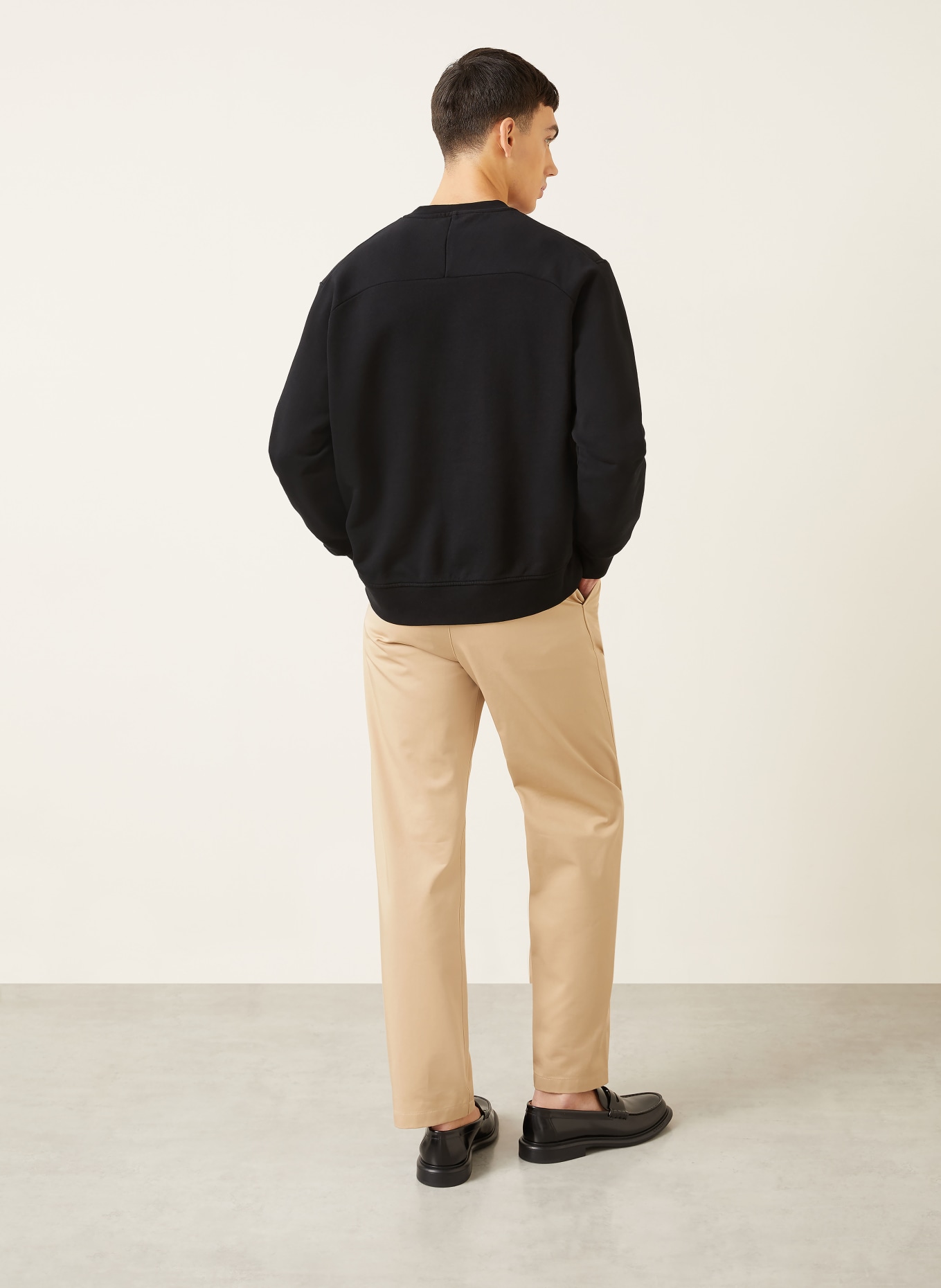 GIVENCHY mikina: ČERNÁ