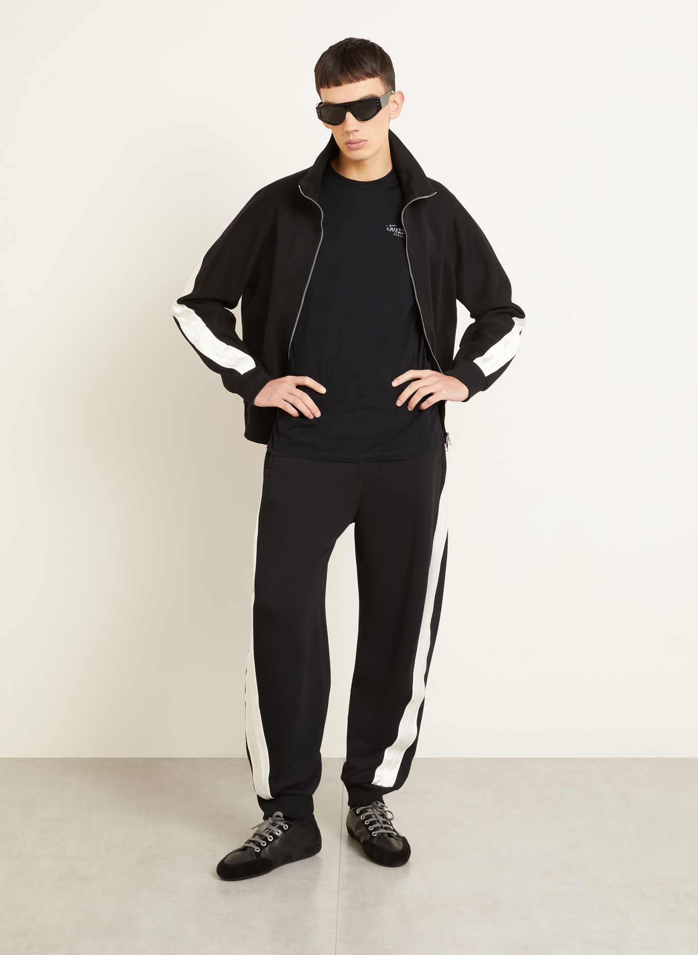 GIVENCHY tričko: ČERNÁ / BÍLÁ