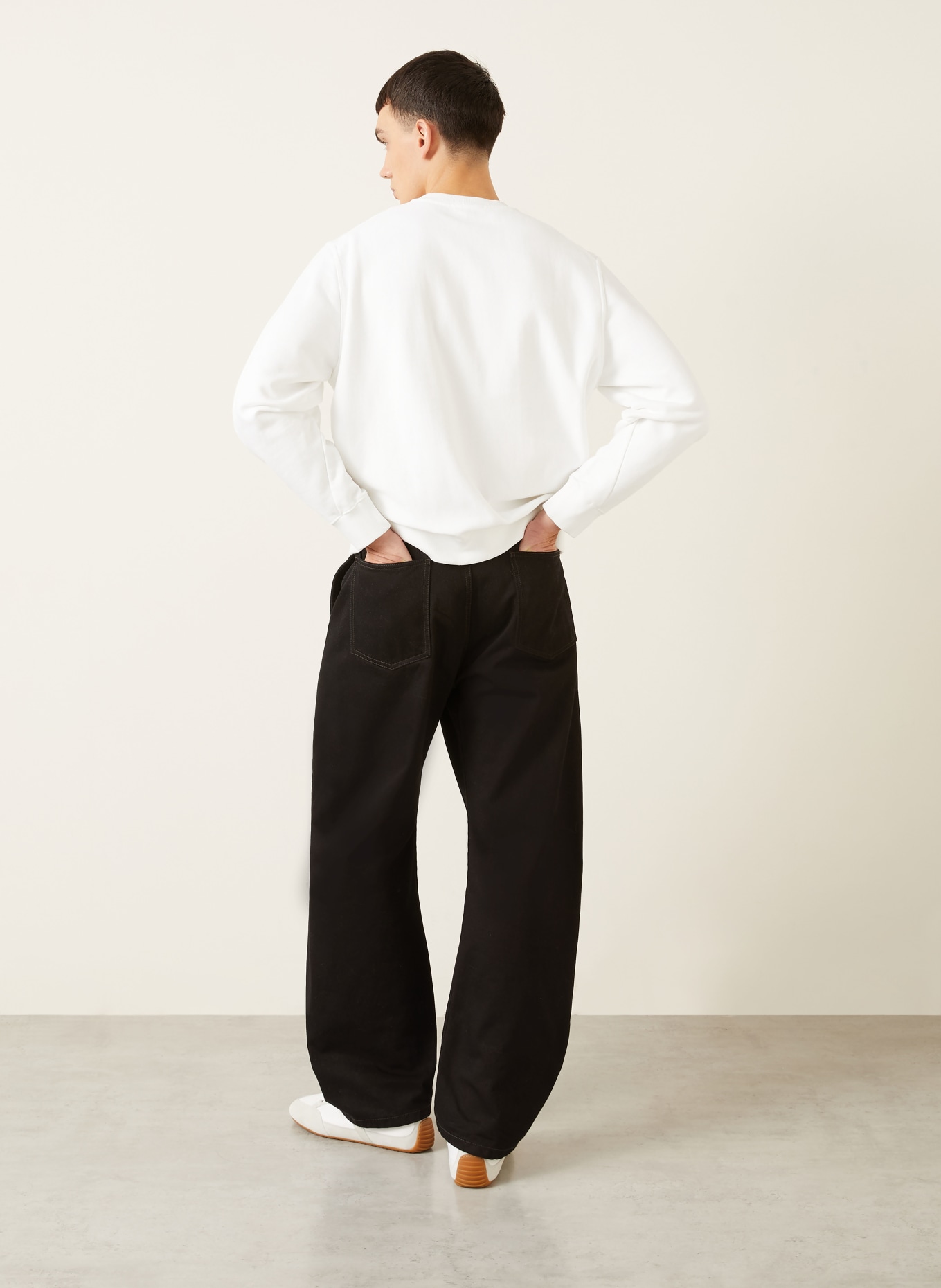 GIVENCHY sweatshirt: WHITE / BLACK