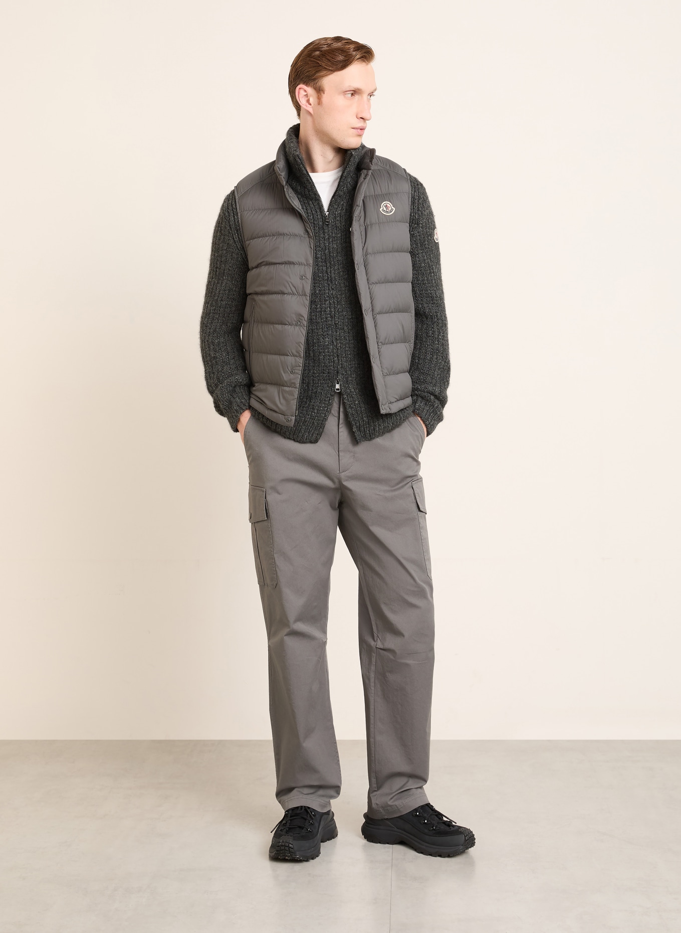 MONCLER Gilet en duvet BARTHE: GRIS