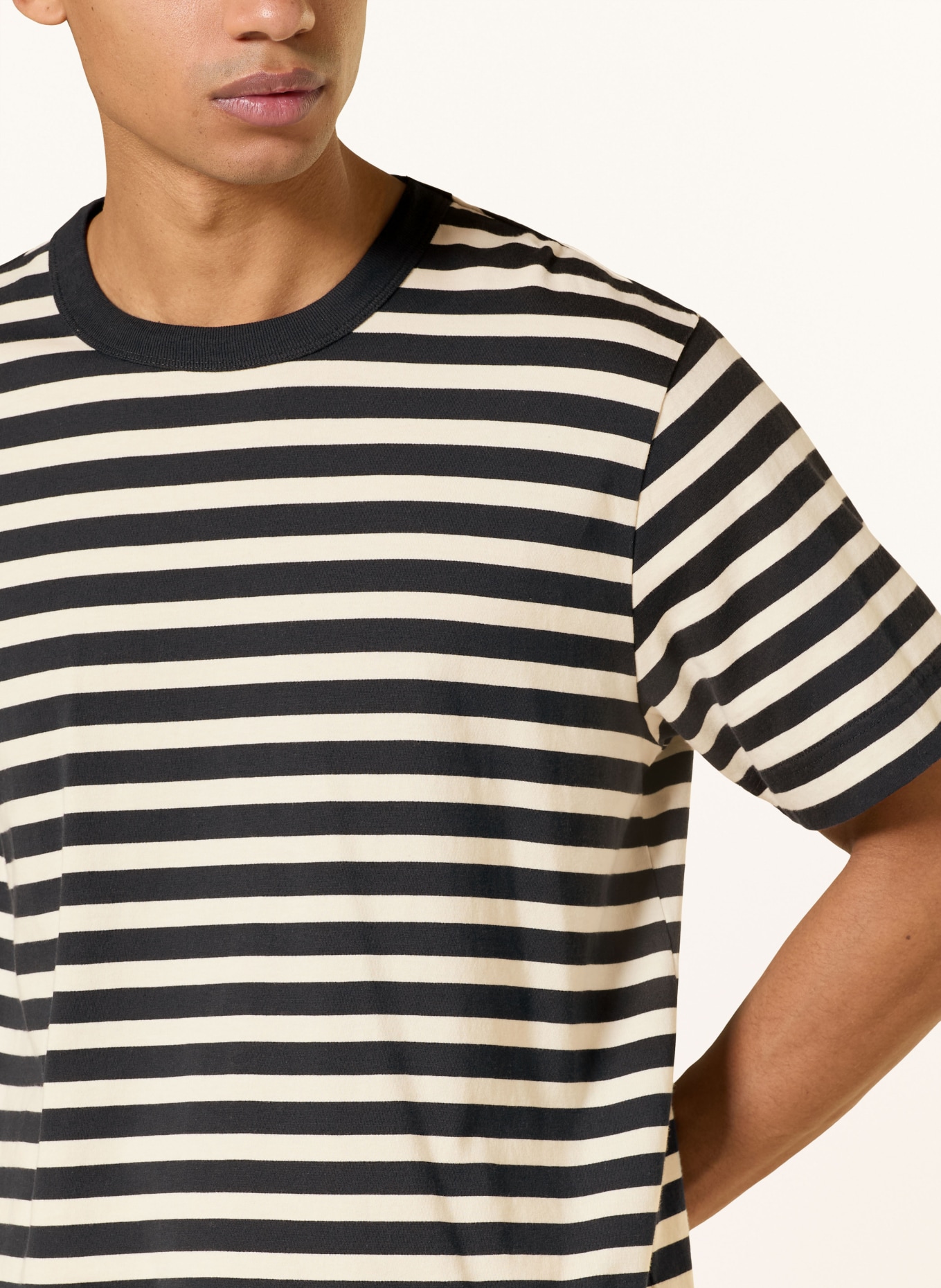 NN.07 T-Shirt PEDRO: CREME / SCHWARZ