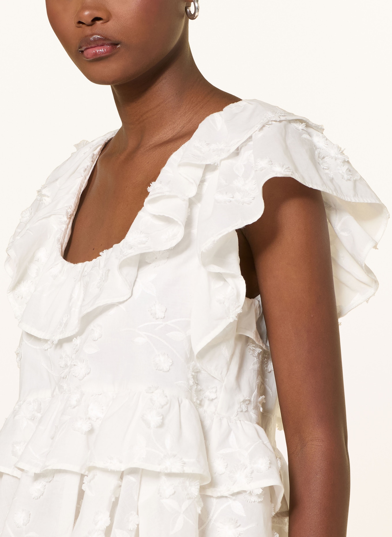 DOROTHEE SCHUMACHER Blůza LIGHT VOLUMES s krajkou a volány: KRÉMOVÁ