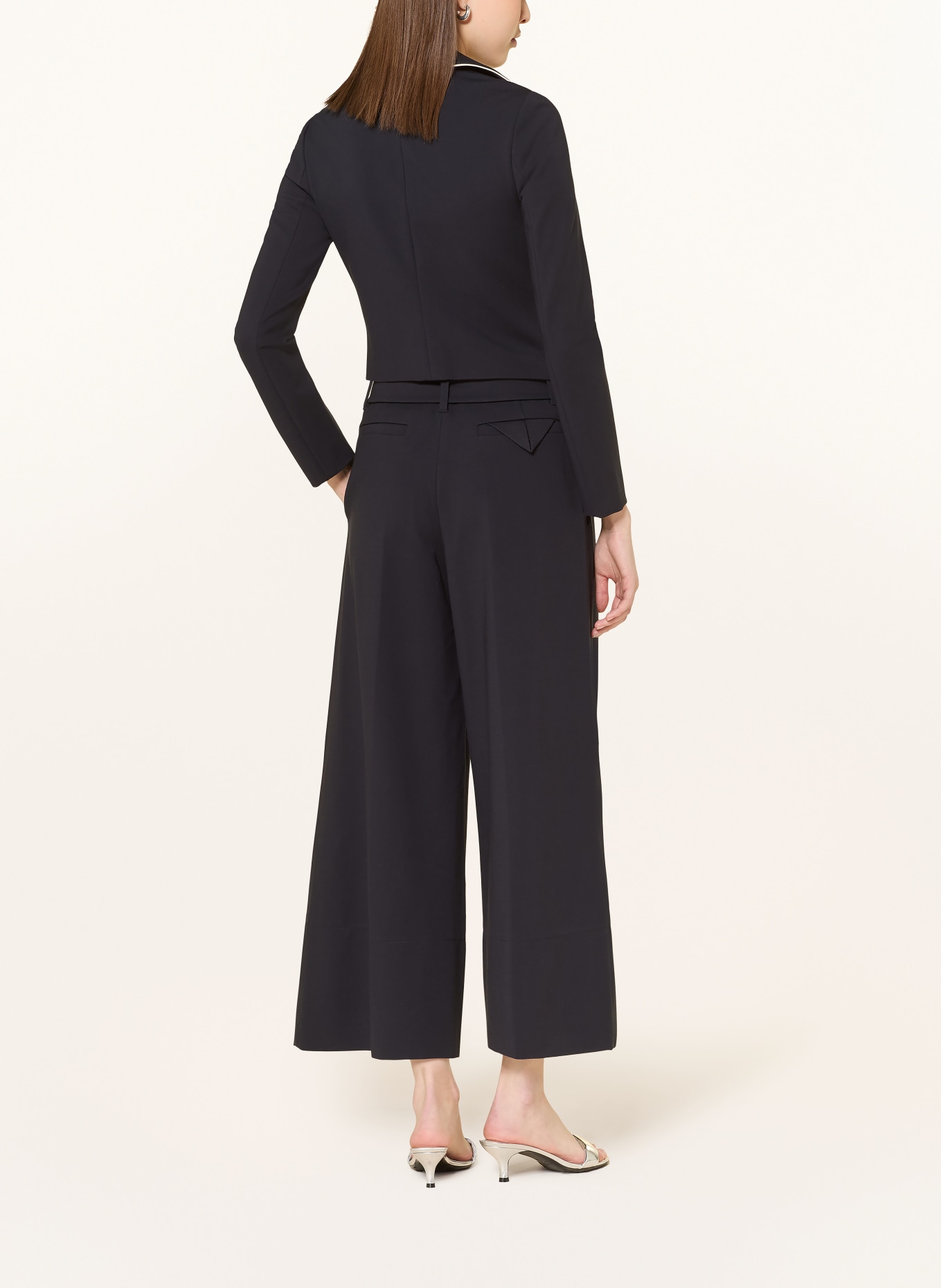 DOROTHEE SCHUMACHER Krátká bunda EMOTIONAL ESSENCE: TMAVĚ MODRÁ