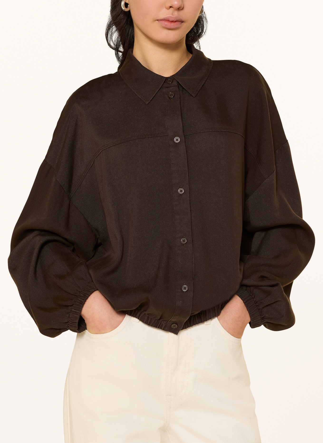 OPUS Převlečná bunda FYNAMO: TMAVĚ HNĚDÁ