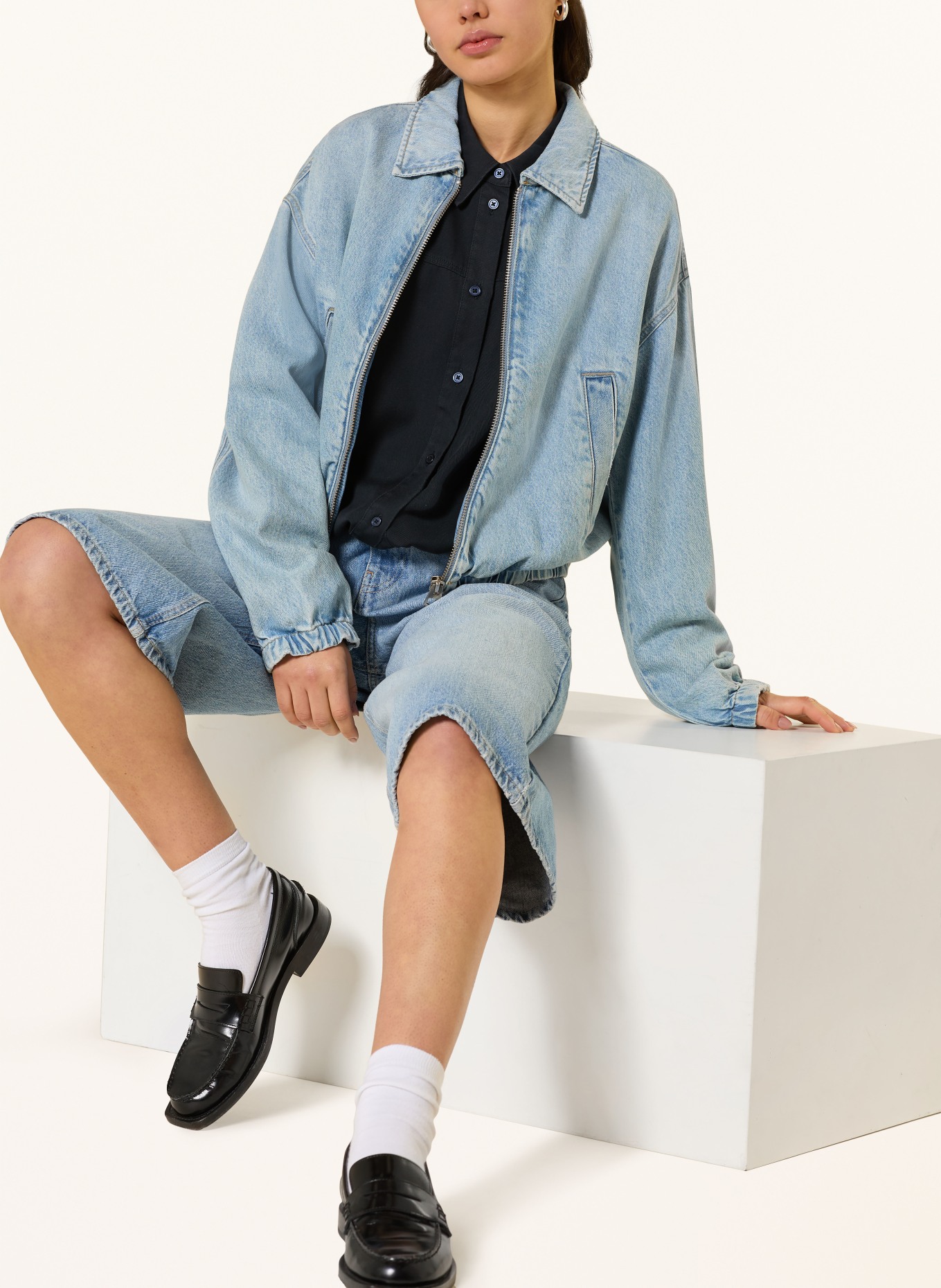 OPUS Převlečná bunda FYNAMO: ČERNÁ