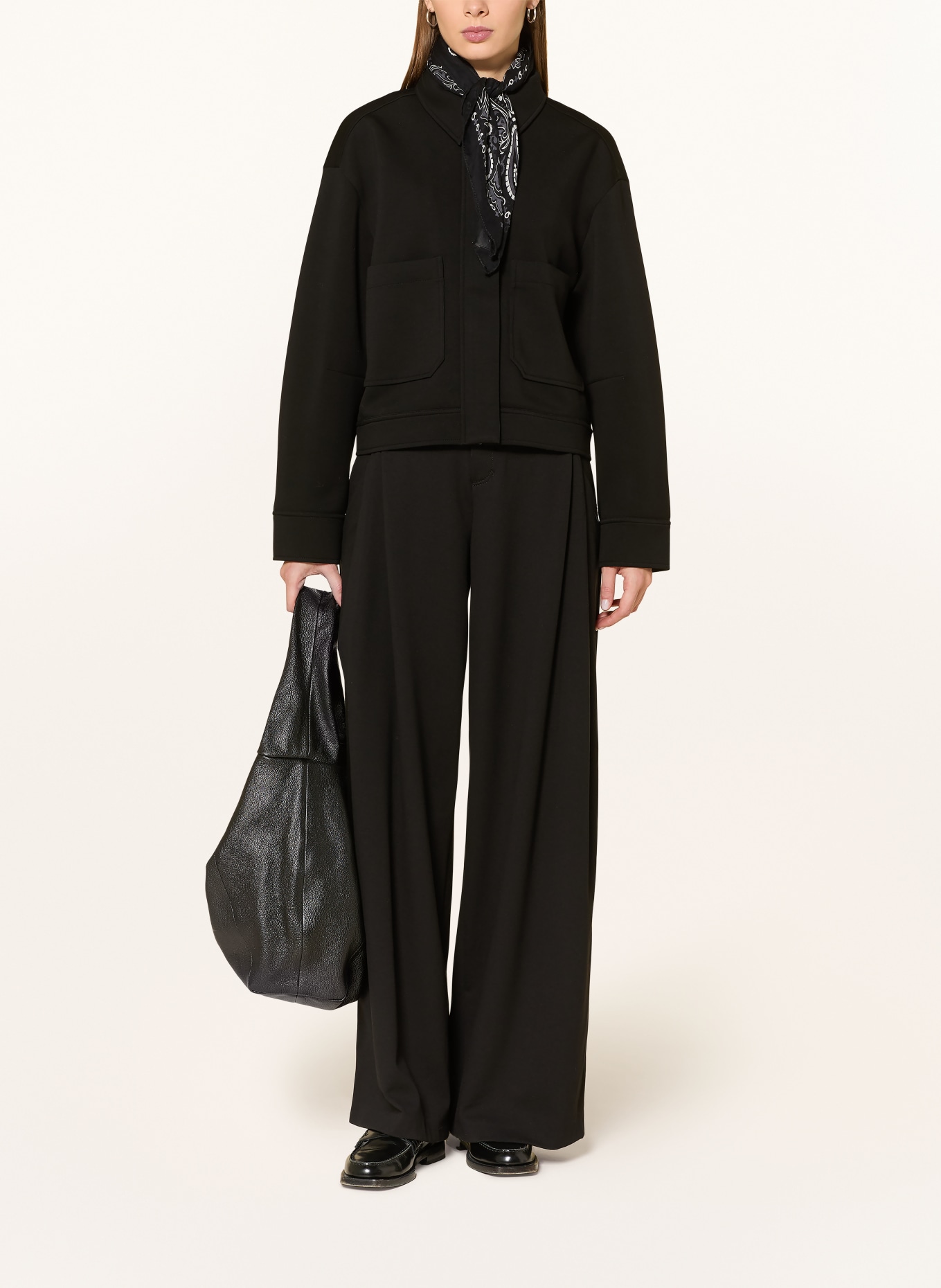 OPUS Sako JENIMA: ČERNÁ