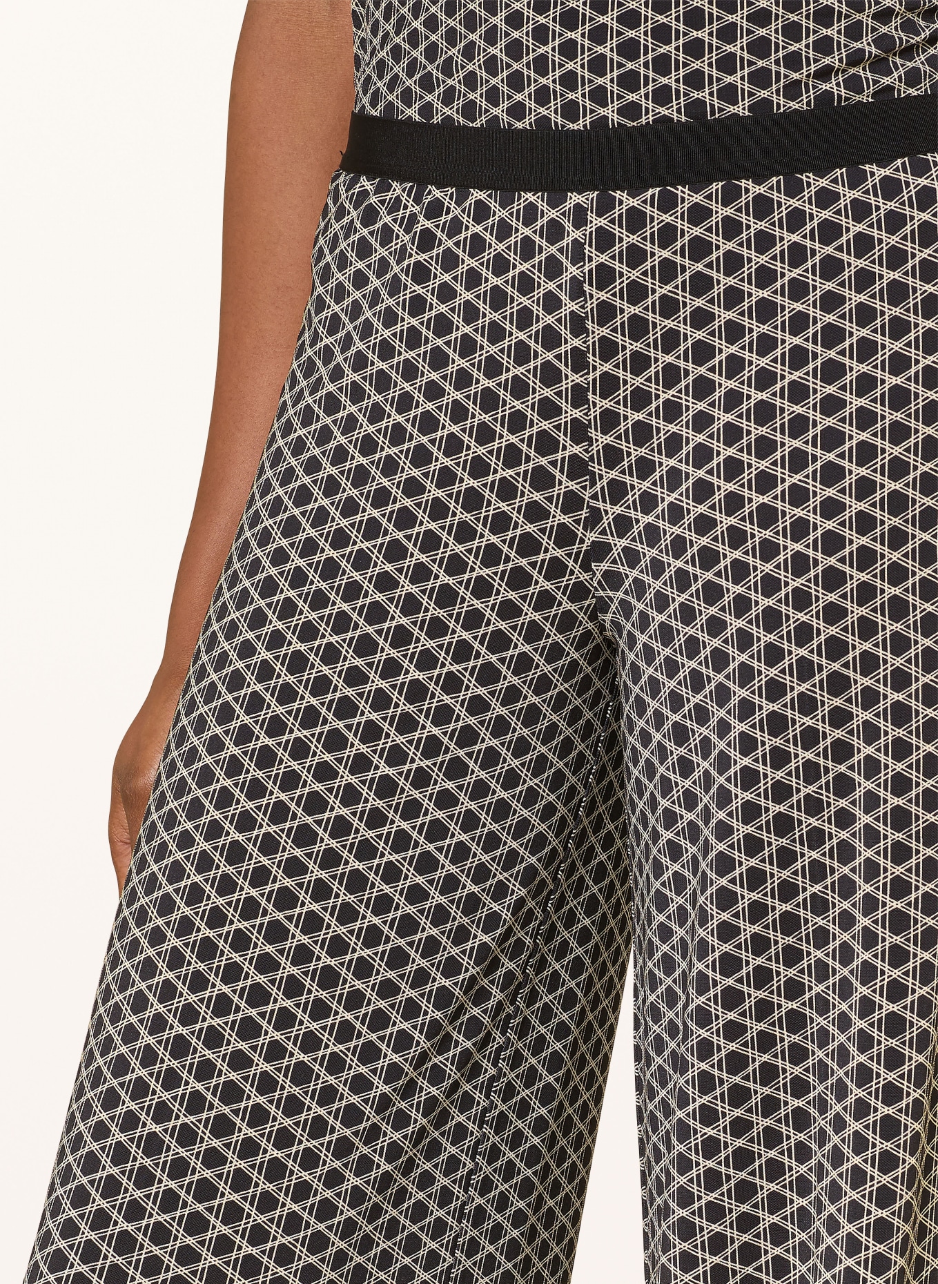 SIYU pants: BLACK / CREAM