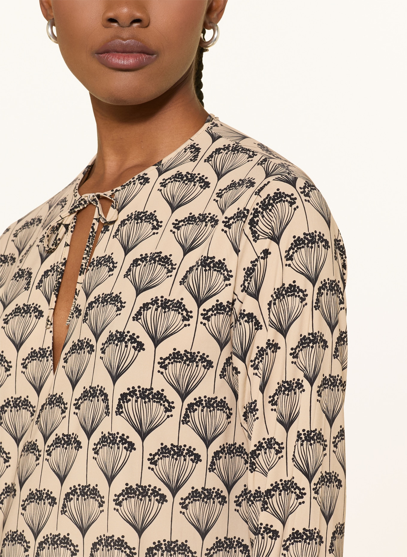 SIYU Jerseykleid: BEIGE / SCHWARZ