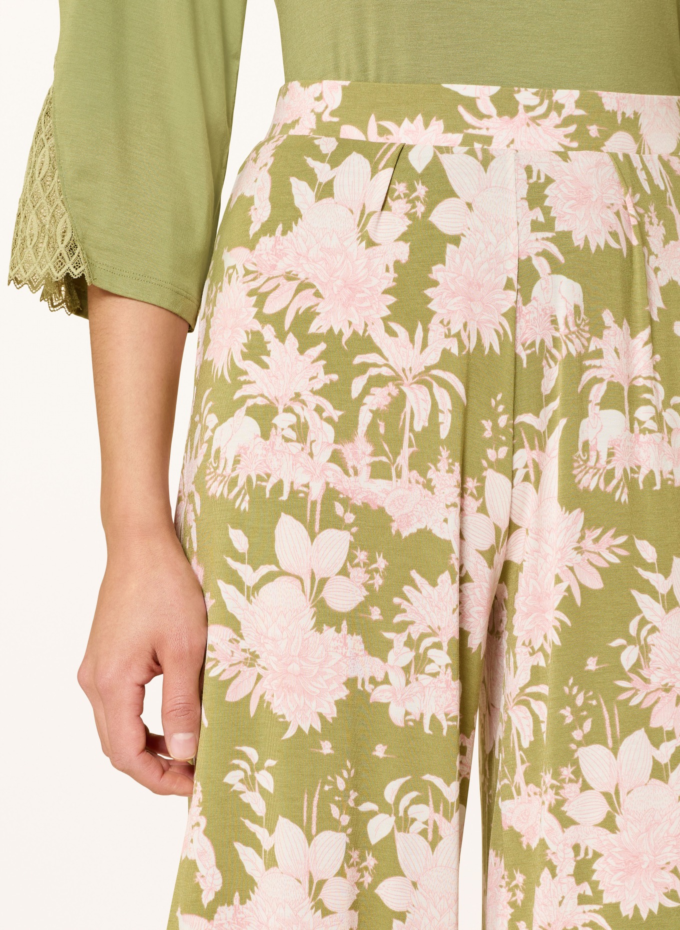Triumph Schlafhose AURA SPOTLIGHT: OLIV / ROSA / CREME