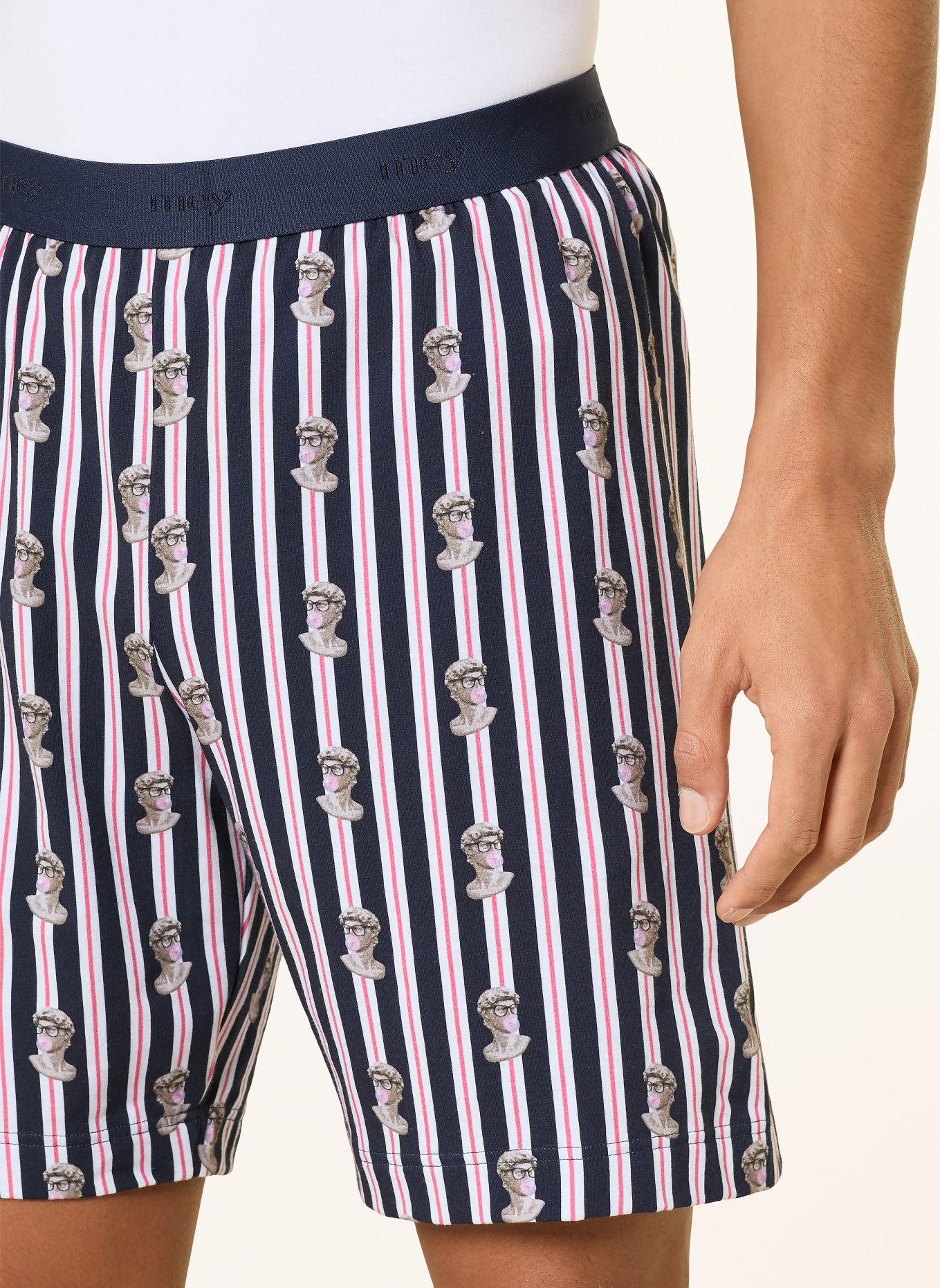mey Schlafshorts Serie MARBLE MUSE: DUNKELBLAU / ROT / WEISS