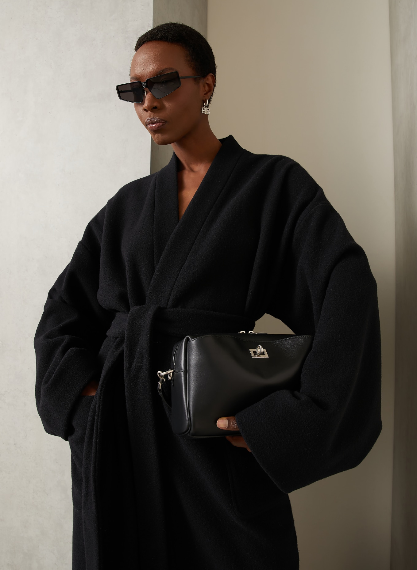 BALENCIAGA Wollmantel: SCHWARZ