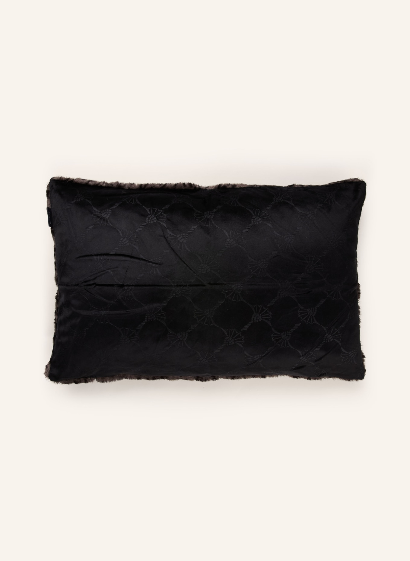 JOOP! Dekorativní potah na polštář z umělé kožešiny J!LEONESSE: TMAVĚ ŠEDÁ / ČERNÁ