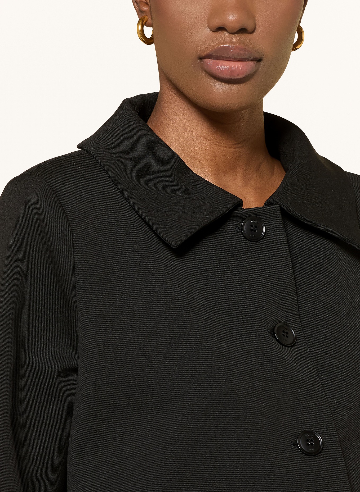 maje Kurtka z sztucznym futrem: CZARNY / BRĄZOWY