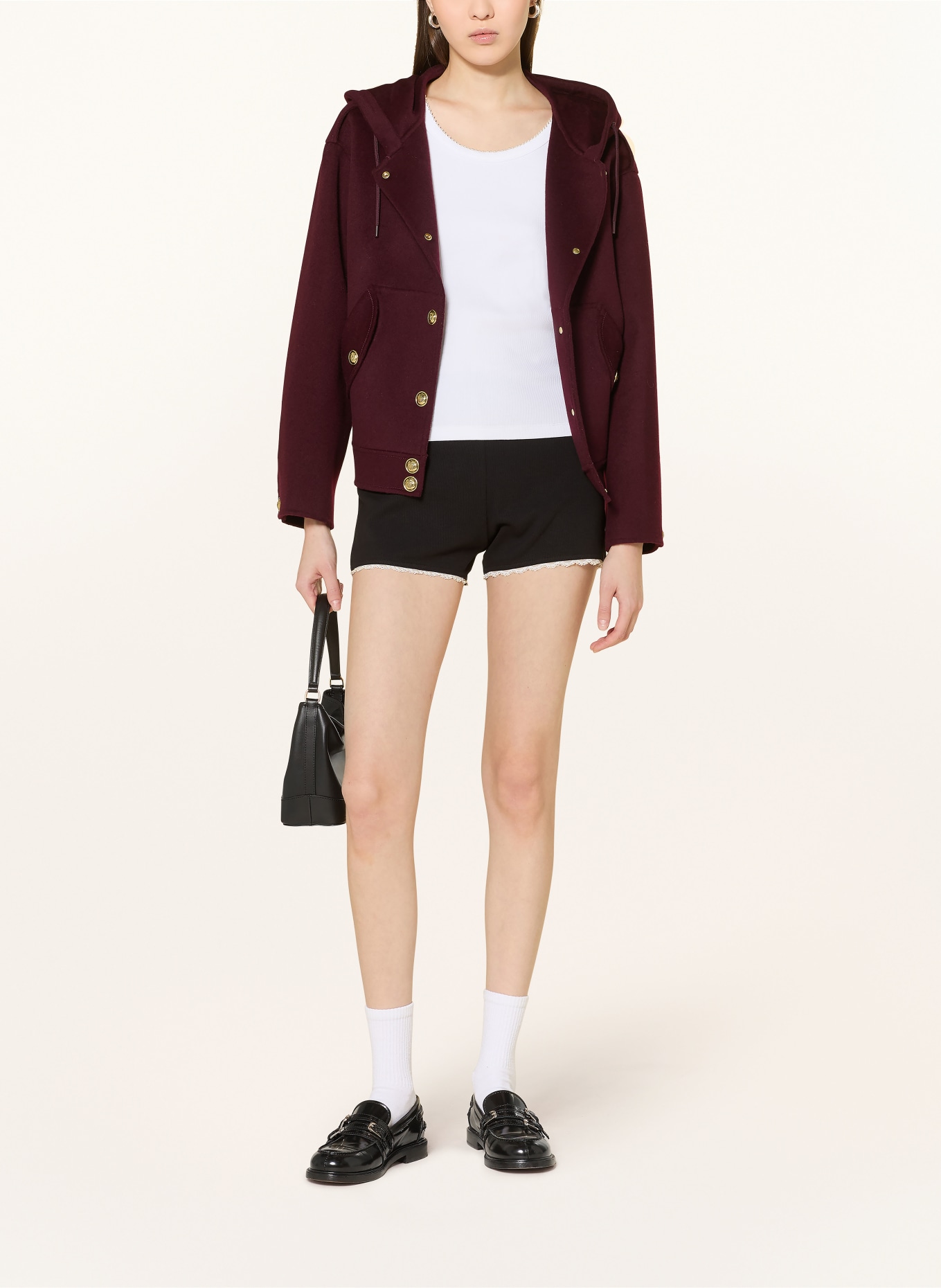 SANDRO Szorty z jerseyu z ozdobnymi perełkami: CZARNY