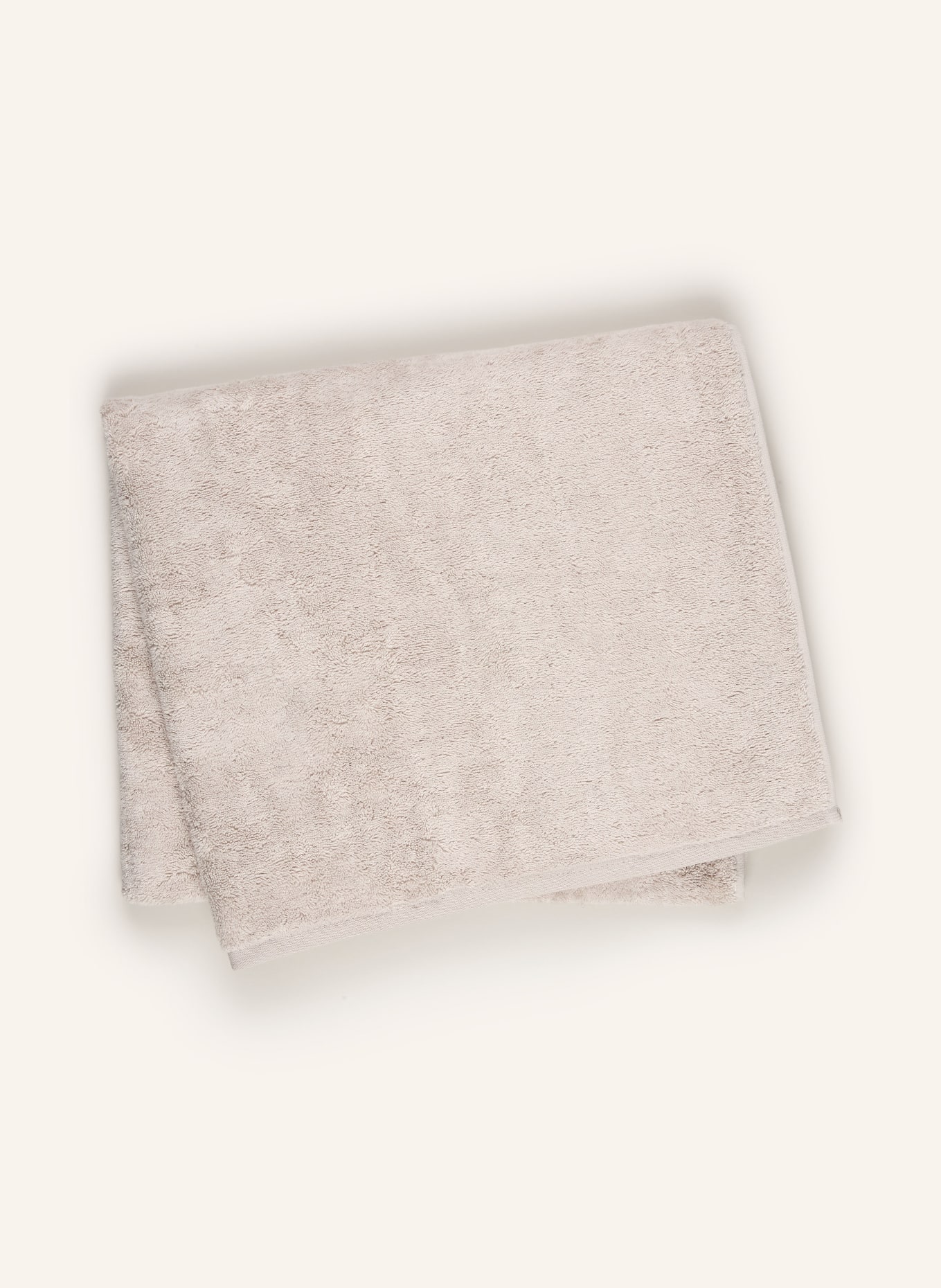 en VOGUE AMERICA bath towel: LIGHT GRAY