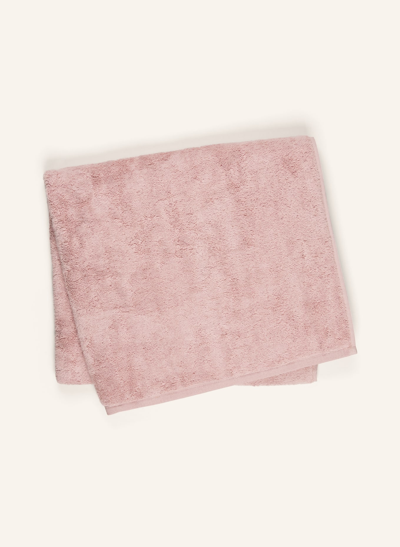 en VOGUE AMERICA bath towel: ROSE