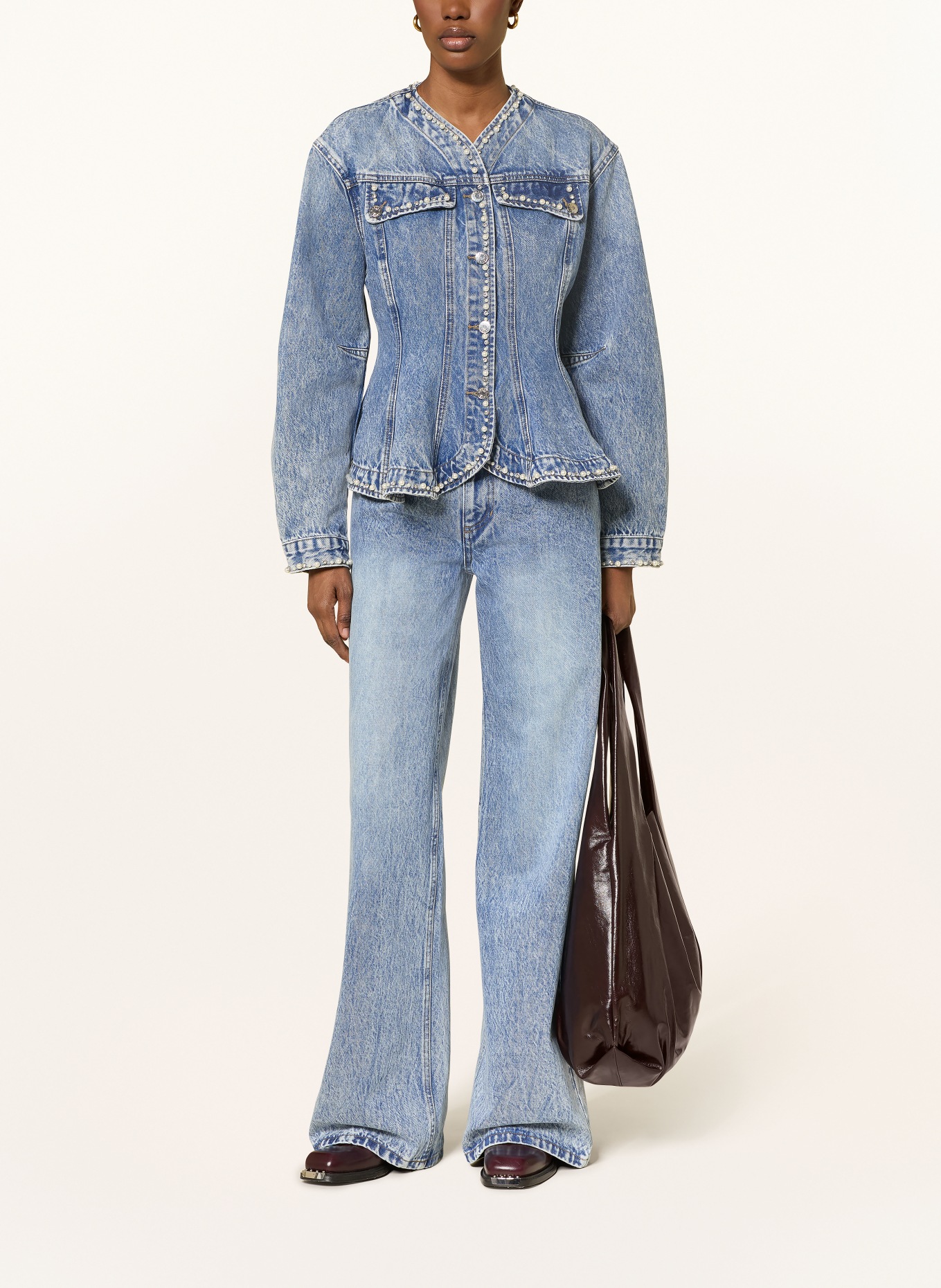 SANDRO Jeansbluse mit Schmuckperlen und Schmucksteinen: HELLBLAU