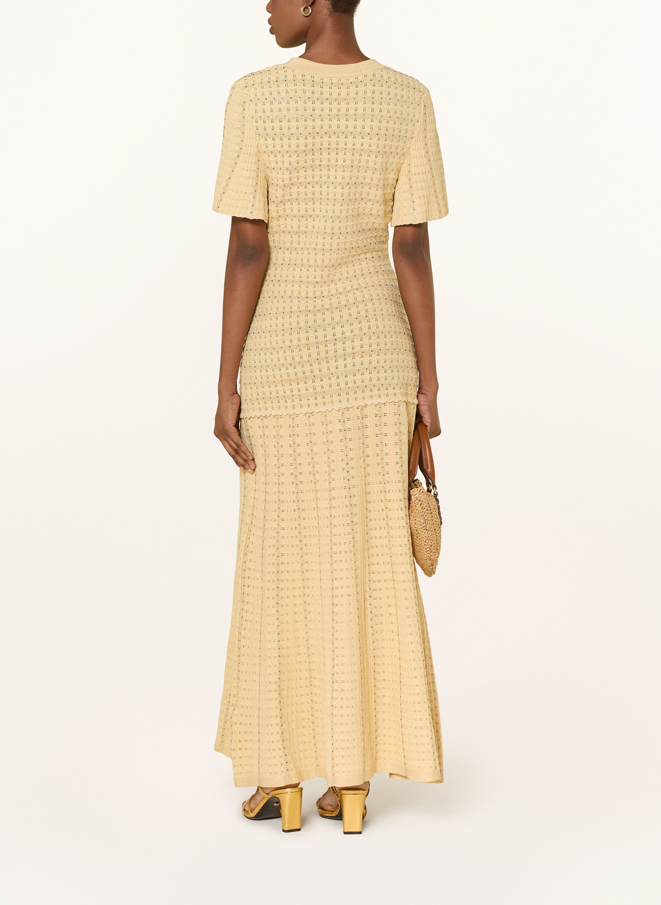 SANDRO Sukienka z dzianiny DIANE z błyszczącą przędzą: ZŁOTY