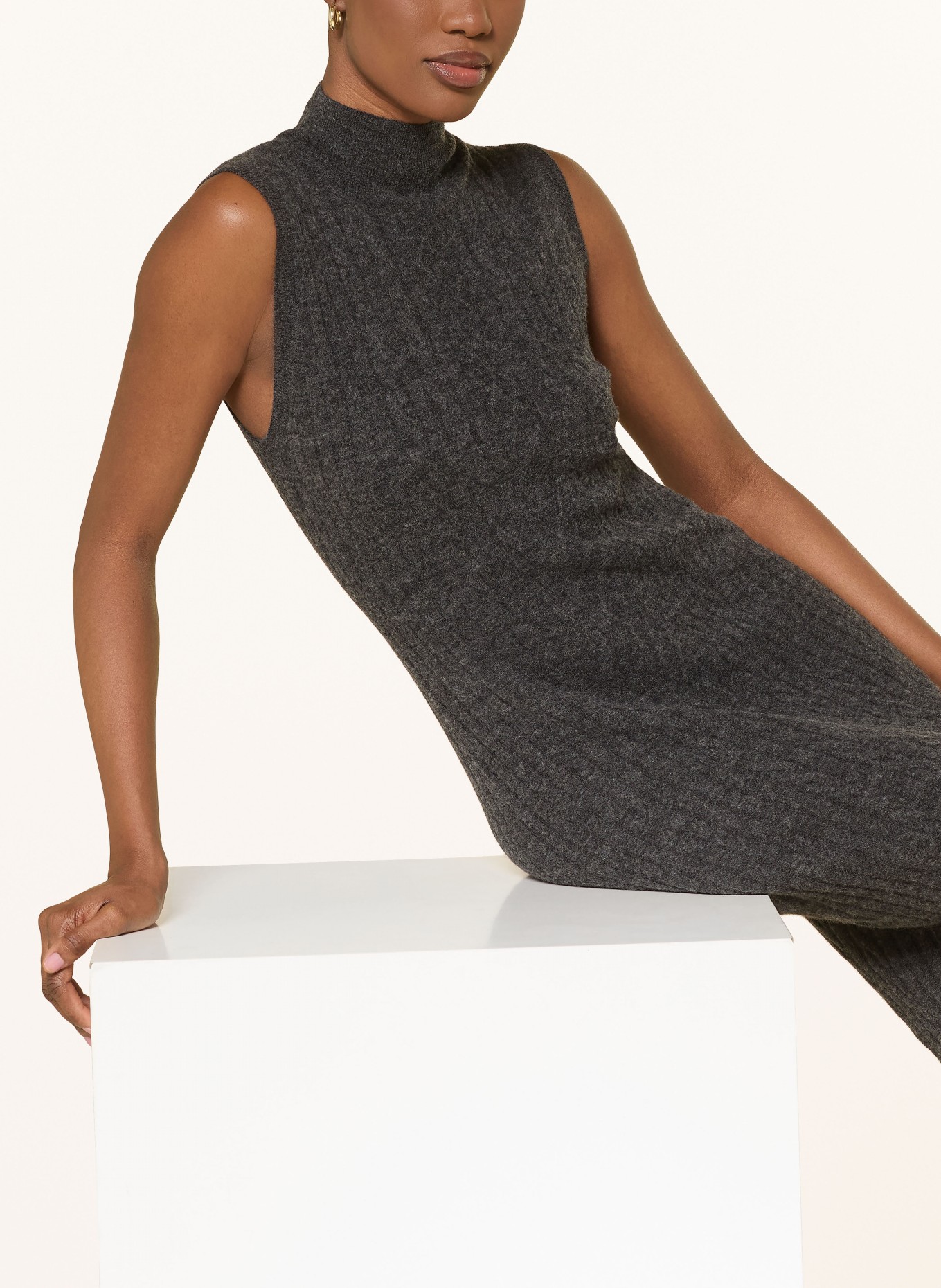 ALLSAINTS Zestaw SABINE: sukienka i sweter: CZIEMNOSZARY