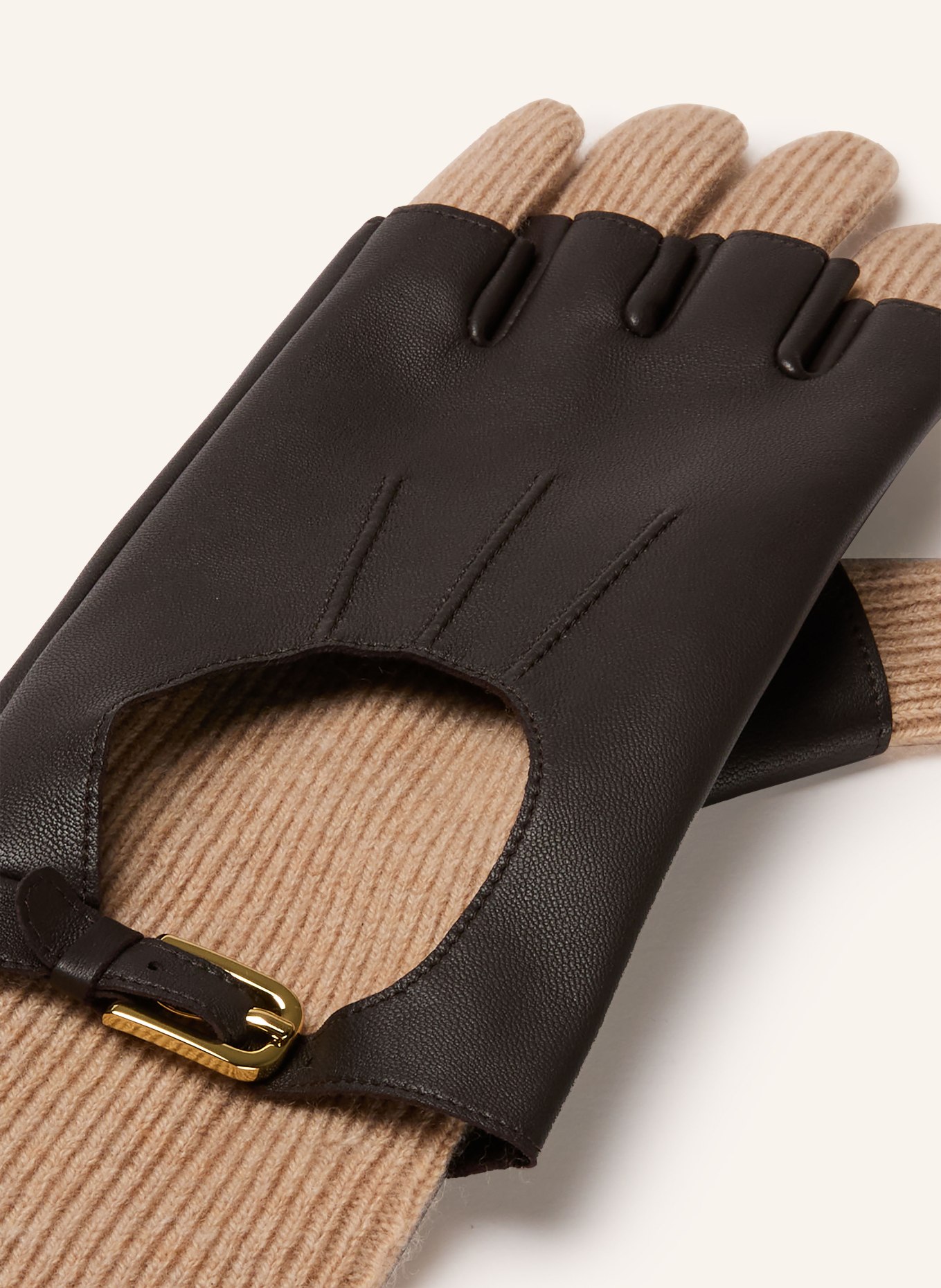 SANDRO Handschuhe: CAMEL / DUNKELBRAUN