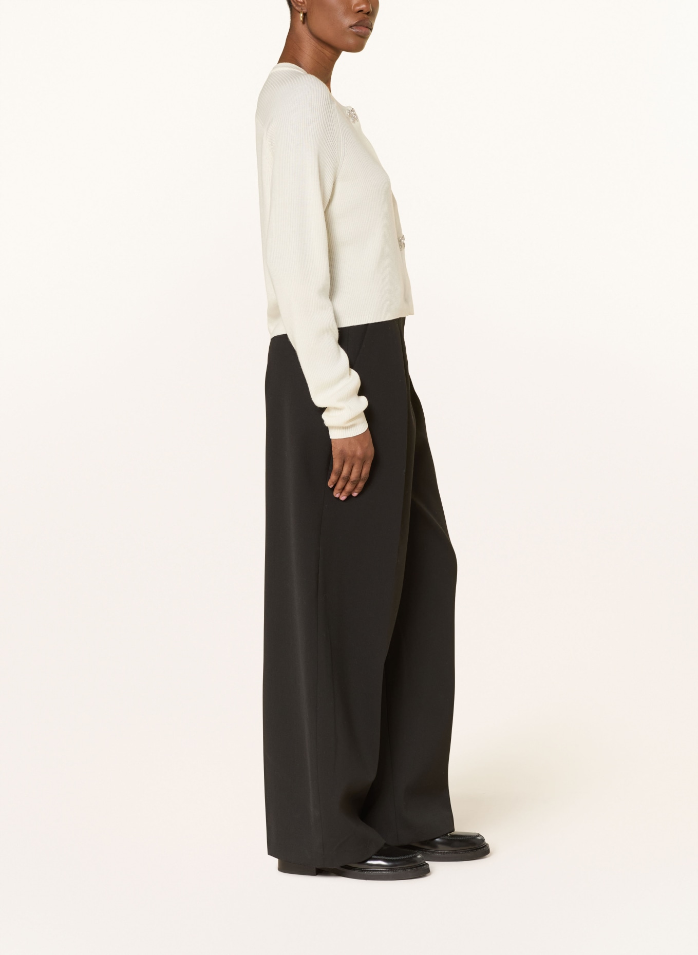 maje Spodnie z materiału typu marlene: CZARNY