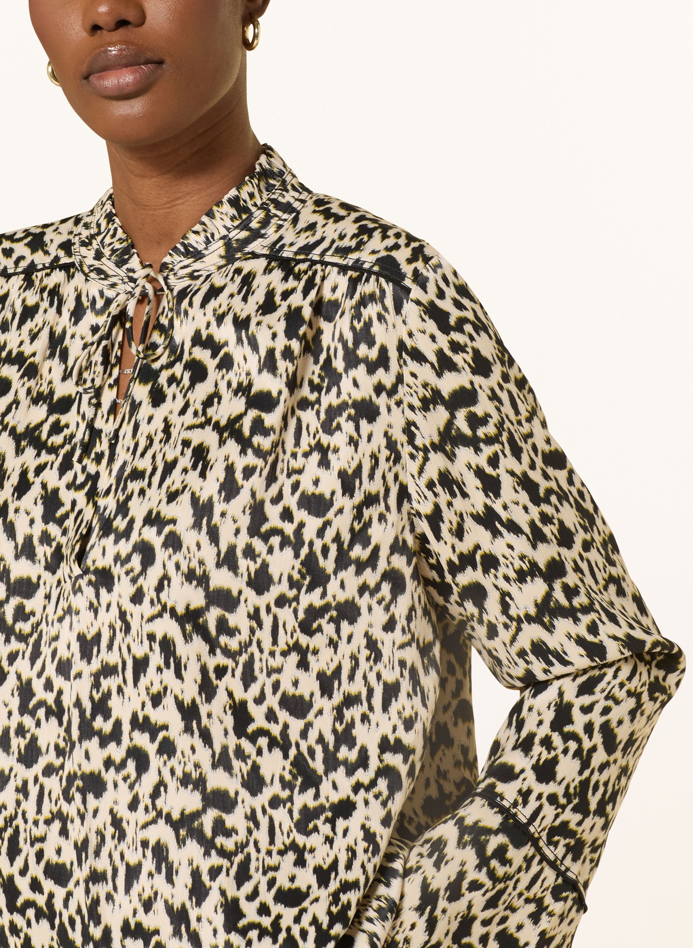 ba&sh Satinová halenka PIA: REŽNÁ / ČERNÁ