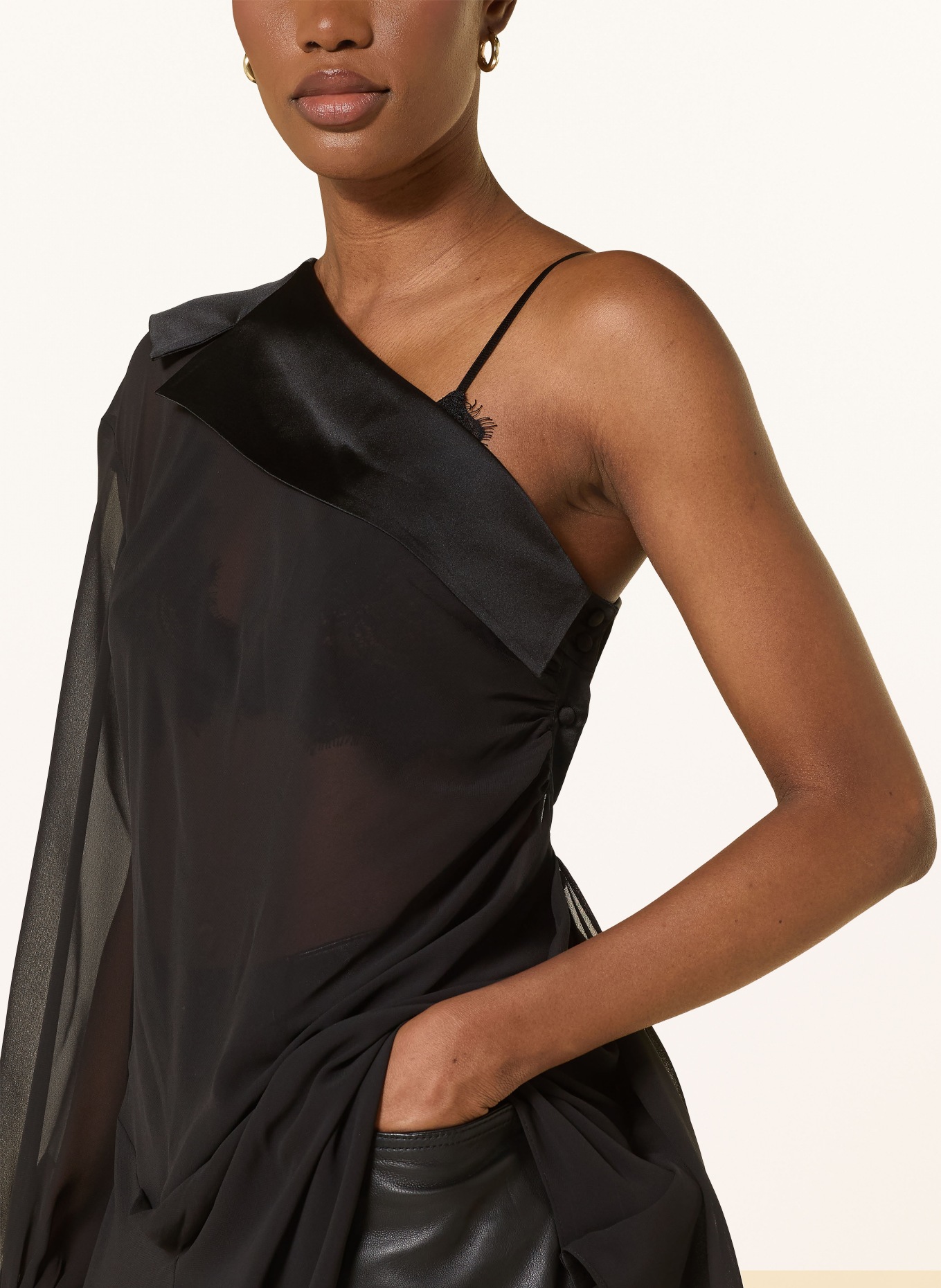 ALLSAINTS Jednoramenné top ANAYA: ČERNÁ