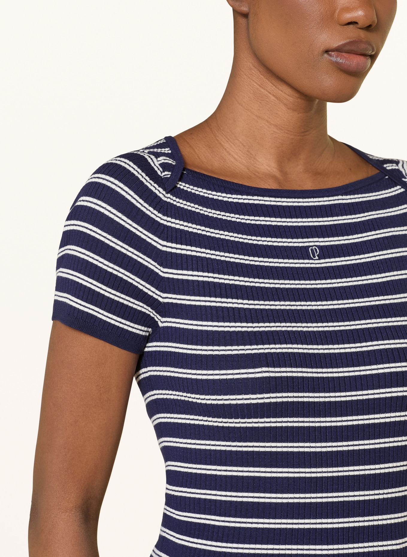 CLAUDIE PIERLOT Strickshirt: DUNKELBLAU / WEISS