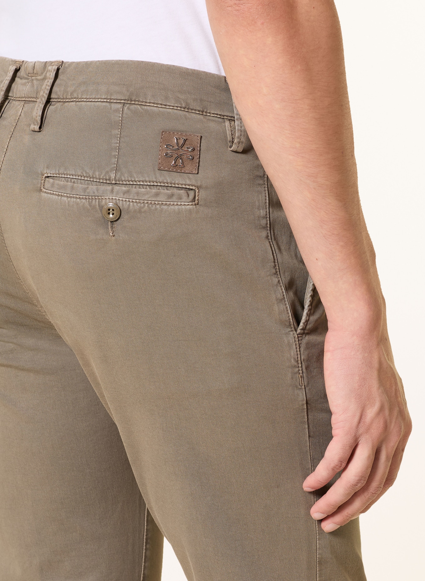 JACOB COHEN Chino kalhoty BOBBY Slim Fit: ČERNOŠEDÁ