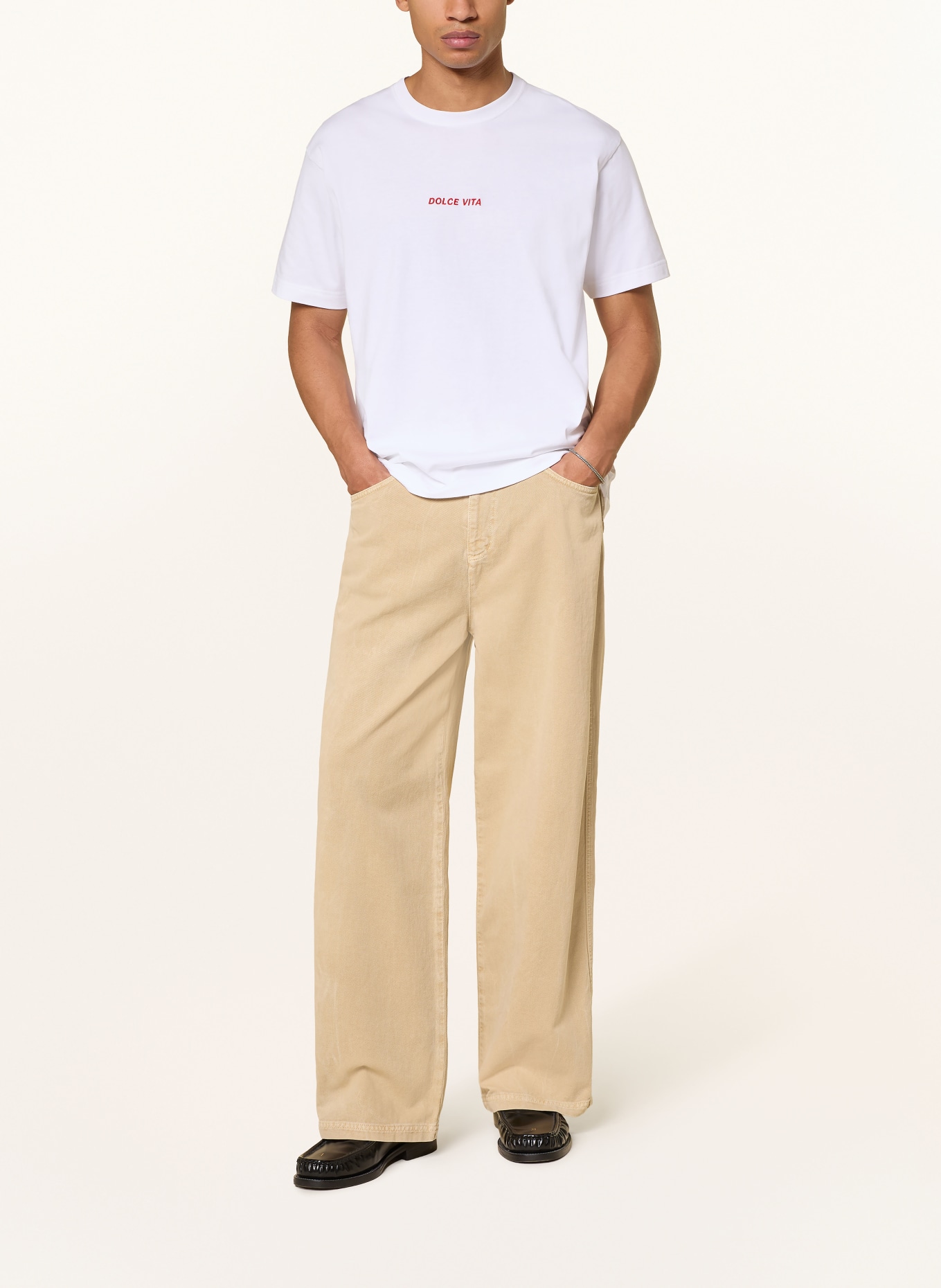 On Vacation T-Shirt: WEISS