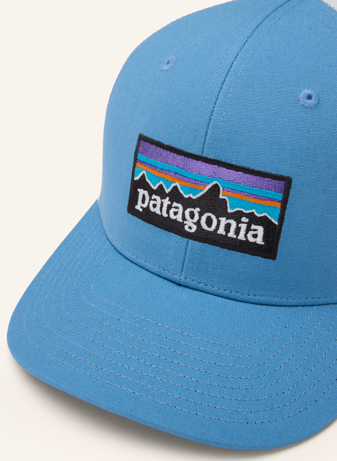 patagonia Kšiltovka P-6: TMAVĚ MODRÁ / BÍLÁ