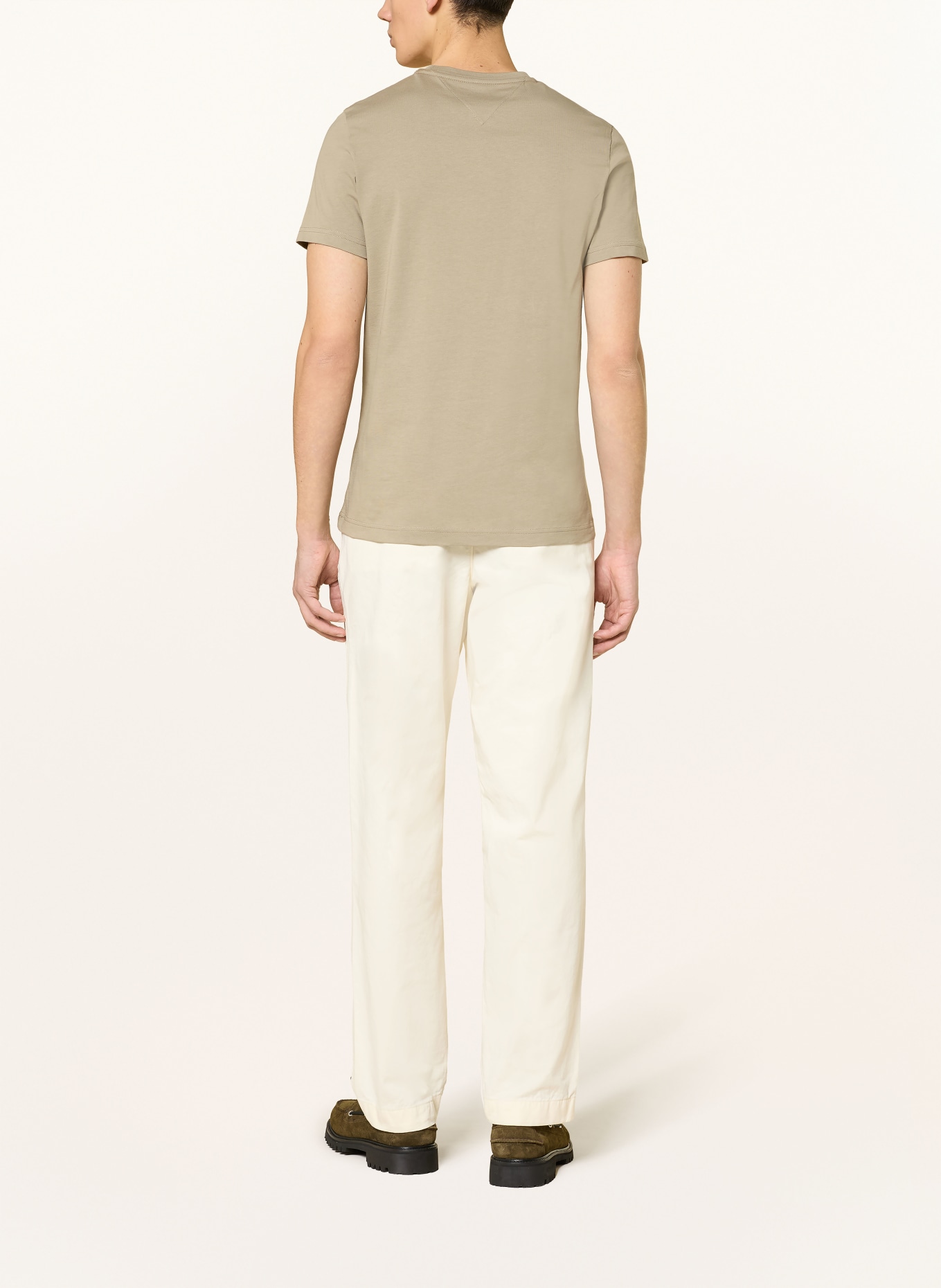 TOMMY HILFIGER Tričko: OLIVOVÁ