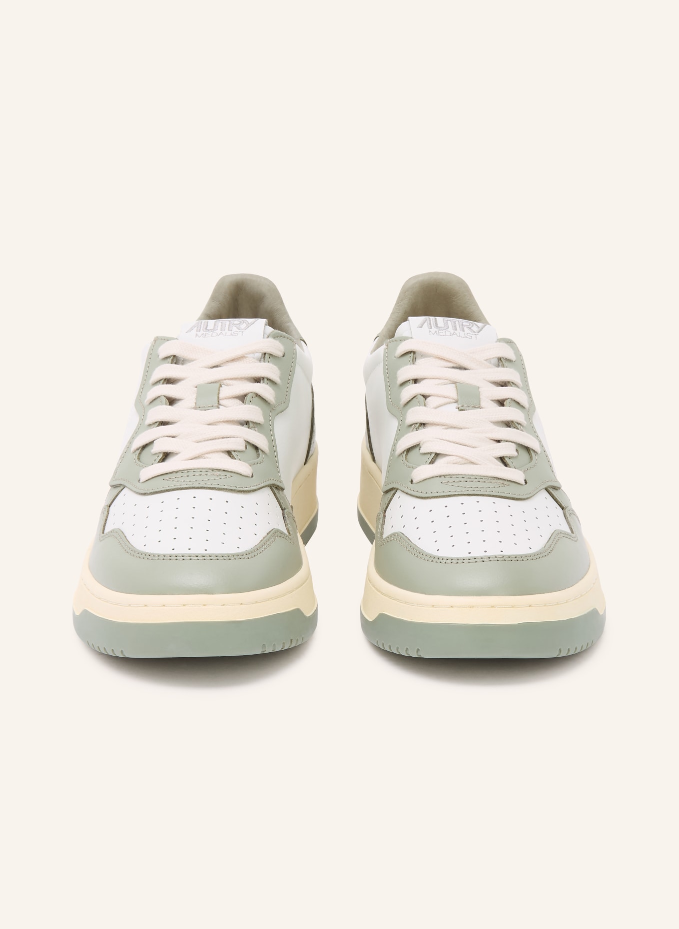 AUTRY Sneaker MEDALIST LOW: OLIV / WEISS