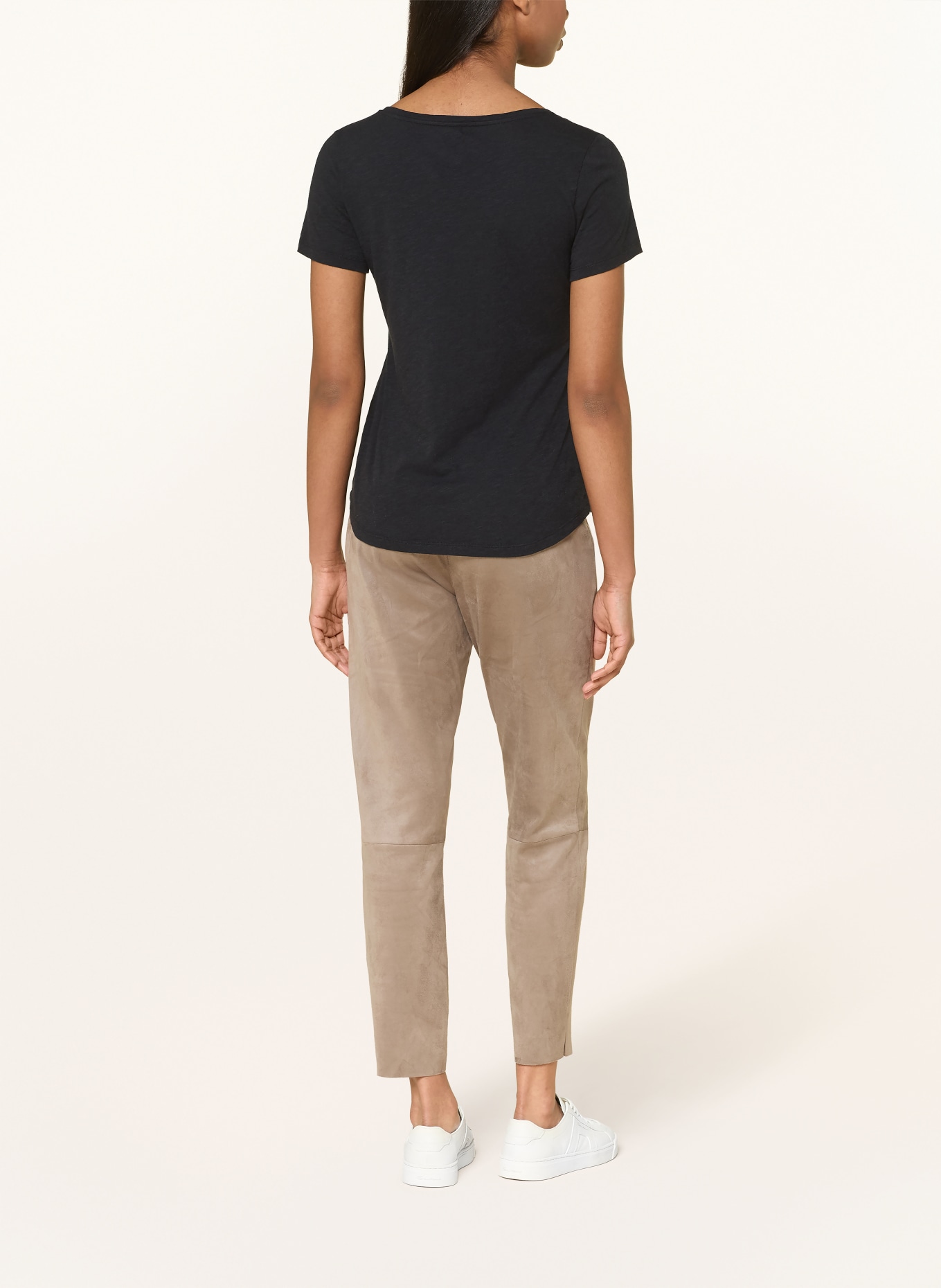 Juvia T-shirt: BLACK