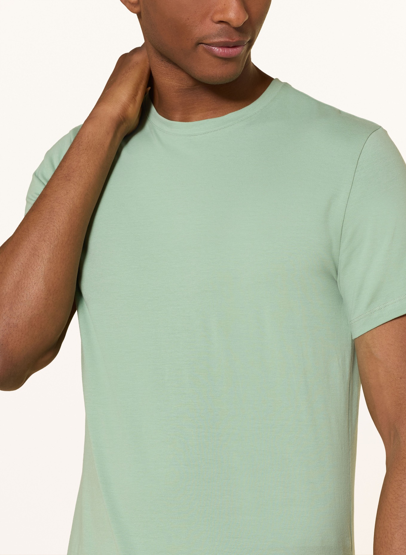 mey Schlafshirt Serie RELAX: HELLGRÜN