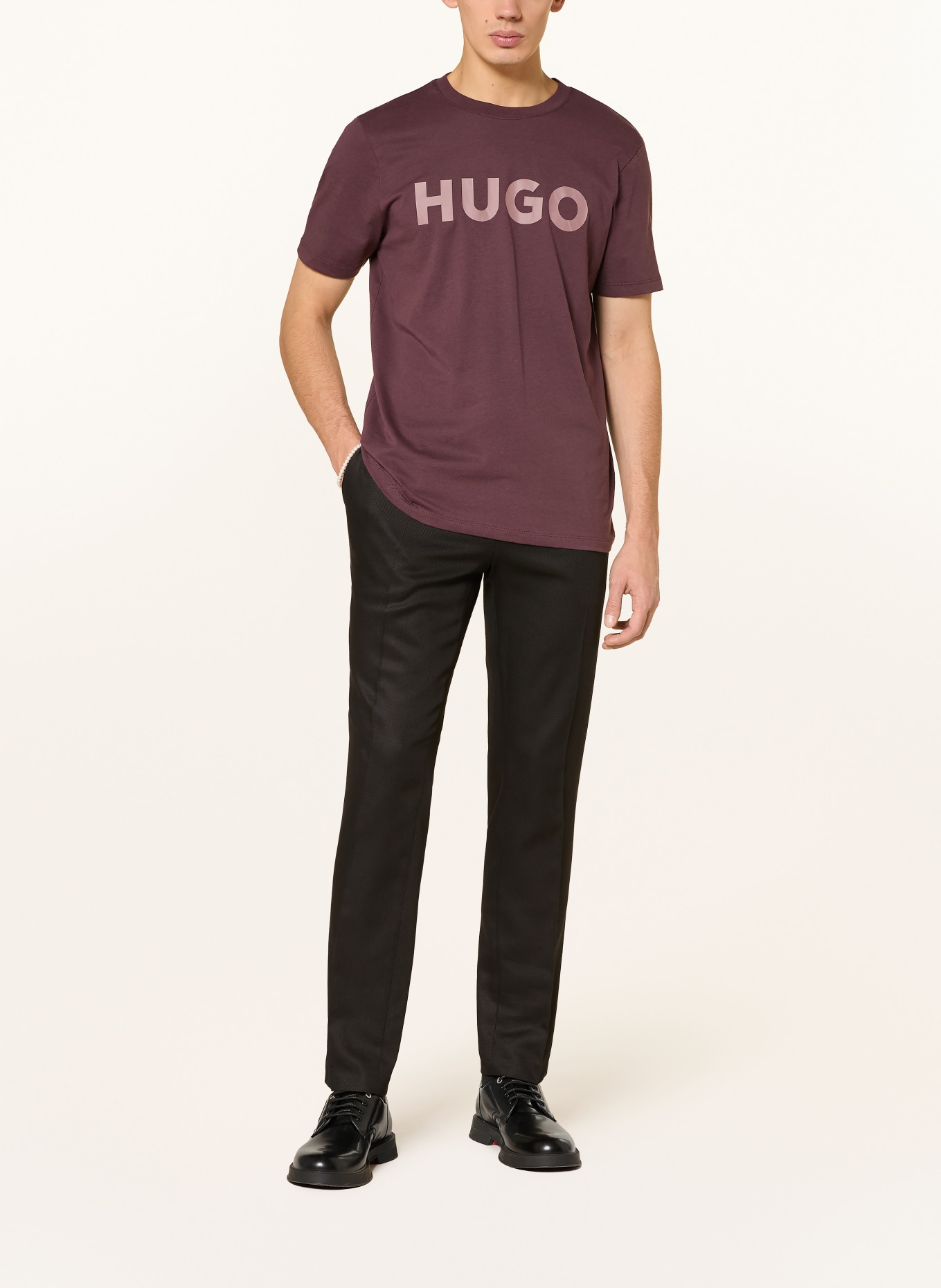 HUGO T-shirt DULIVIO: BRĄZOWY / JASNOCZERWONY