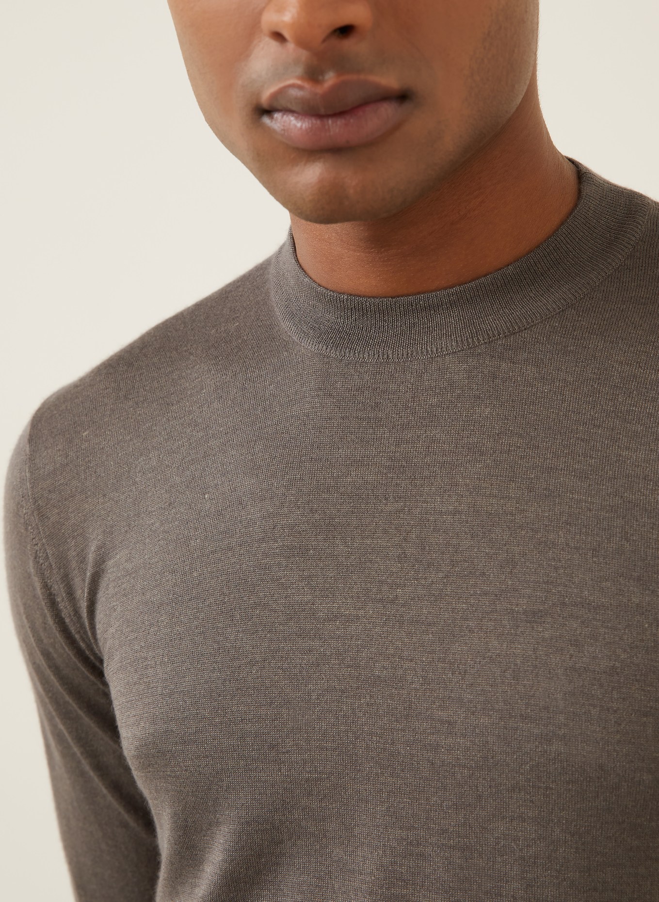 FIORONI Cashmere-Pullover mit Seide: BRAUN