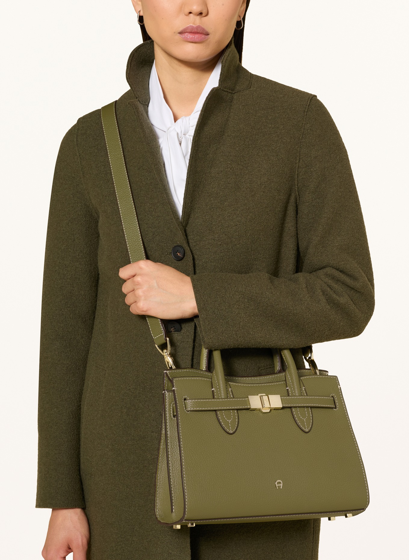 AIGNER Handtasche FARAH MEDIUM: GRÜN