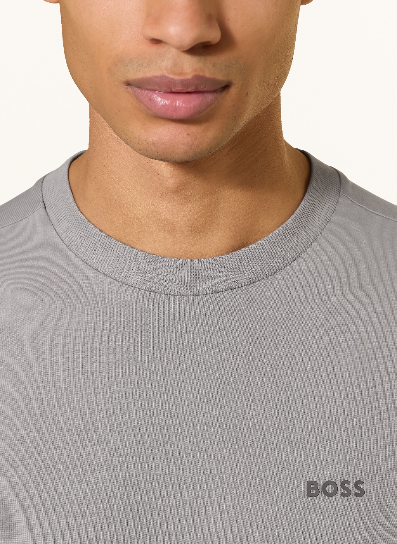 BOSS T-shirt TEE: SZARY